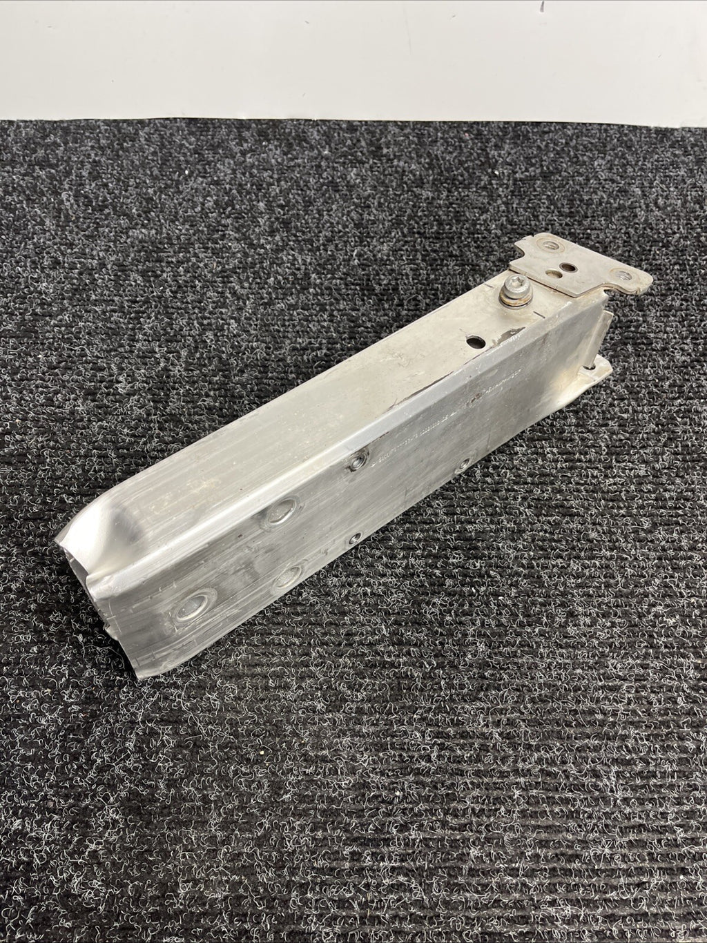 ☑️ 12-18 OEM BMWF30 F32 F33 328 335 Front Driver Upper Bumper Carrier Bracket