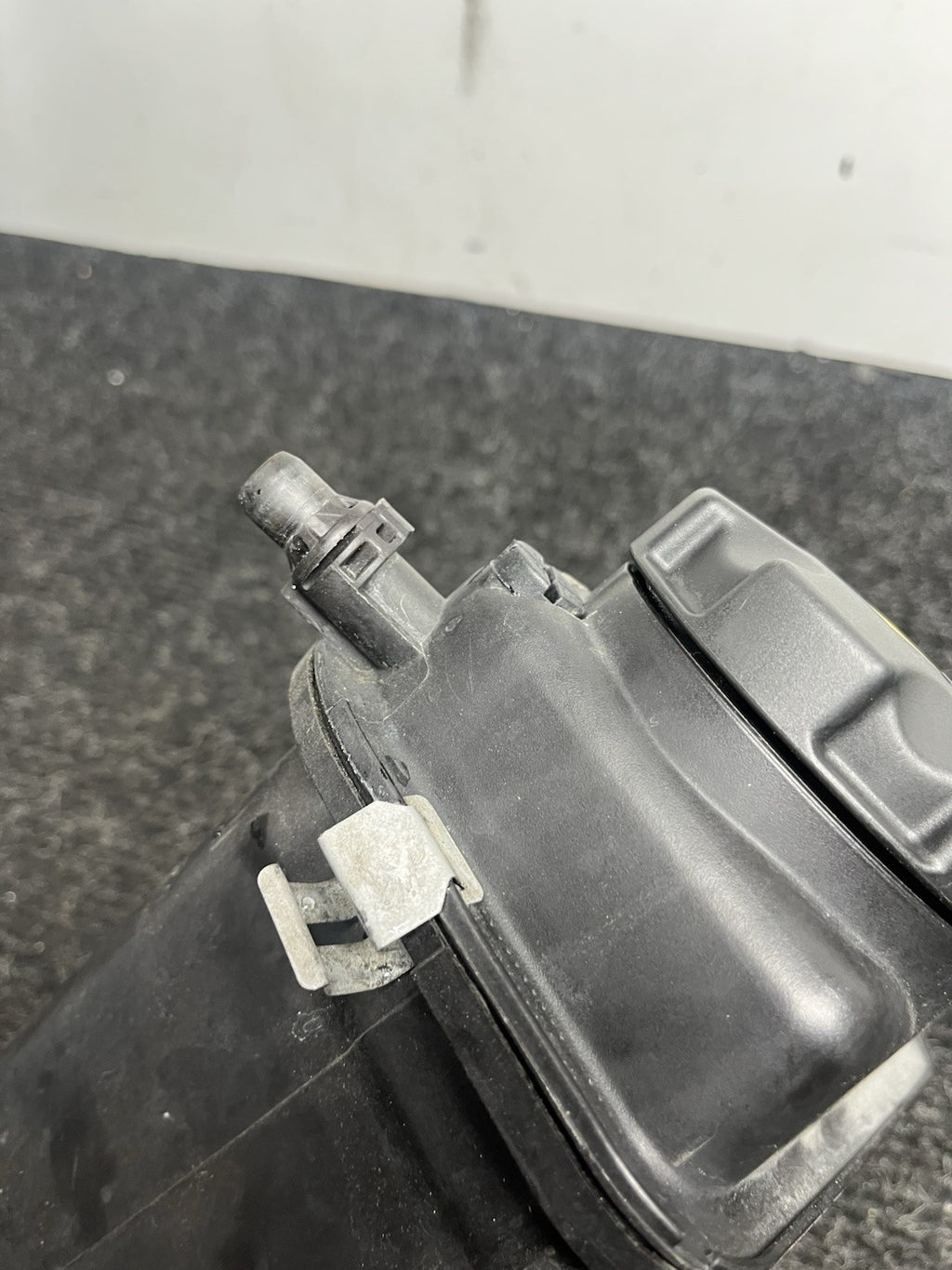 ☑️ 06-13 BMW E82 E88 E90 E92 E93 Radiator Expansion Tank Coolant Reservoir OEM