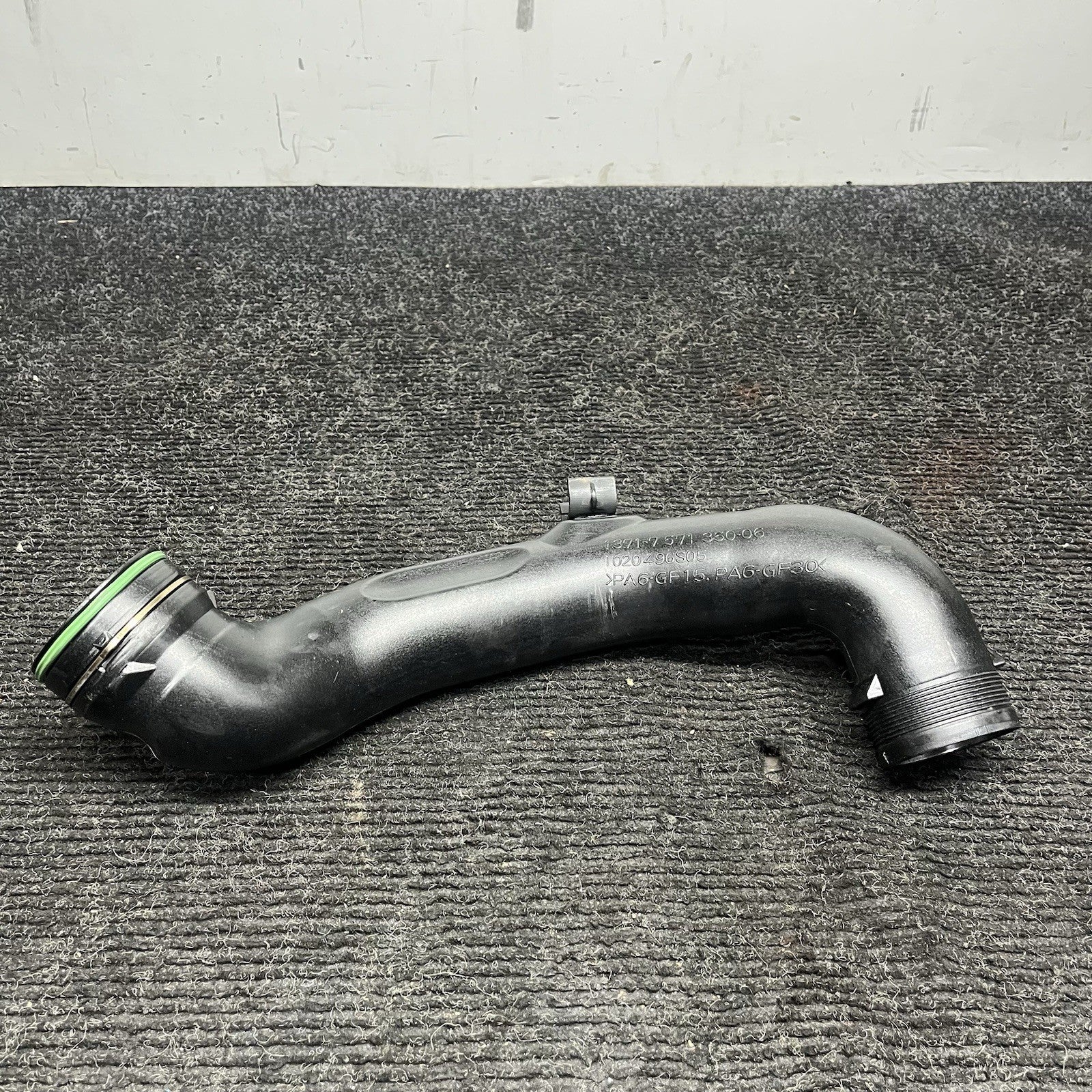 ☑️ 2011-2013 BMW X5 E70 GENUINE LEFT Turbo Intercooler Hose Tube OEM 7571350
