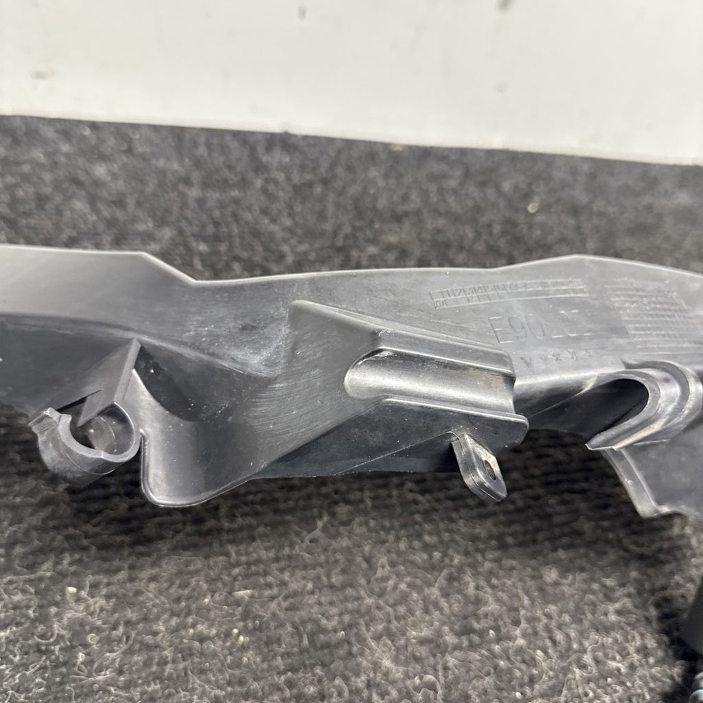 ☑️ 09-11 BMW E90 335 LCI Right Passenger Headlight Arm Bracket Mount Plastic