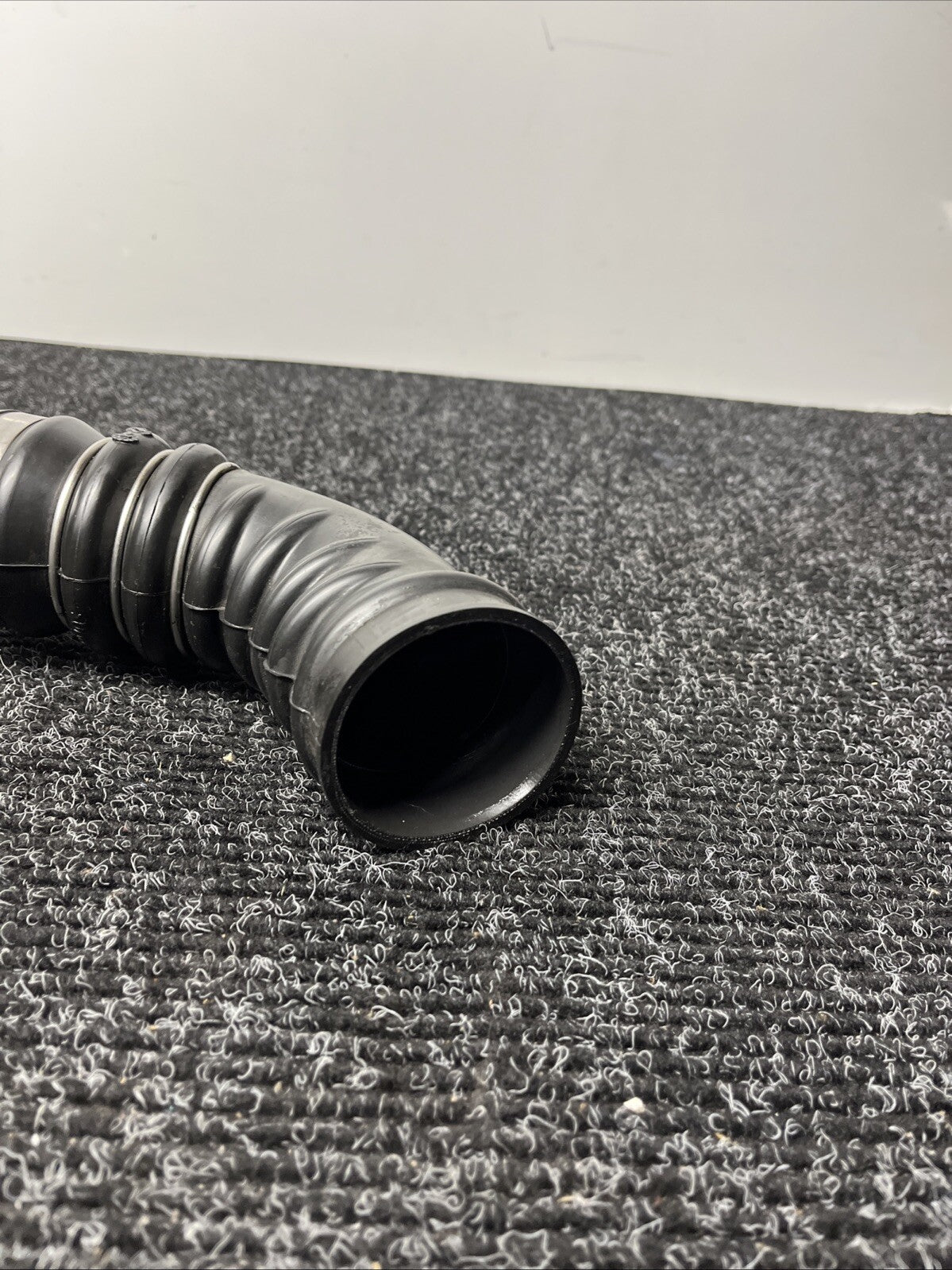 ☑️ 07-13 OEM BMW E90 E92 E93 Charge Pipe Diver Valves Induction Pipe Tract N54
