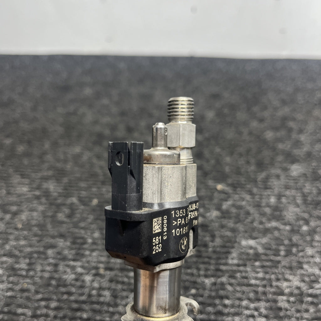 ☑️BMW 135 335 535 OEM FRONT ENGINE MOTOR HIGH PRESSURE FUEL INJECTOR N54 INDEX 7