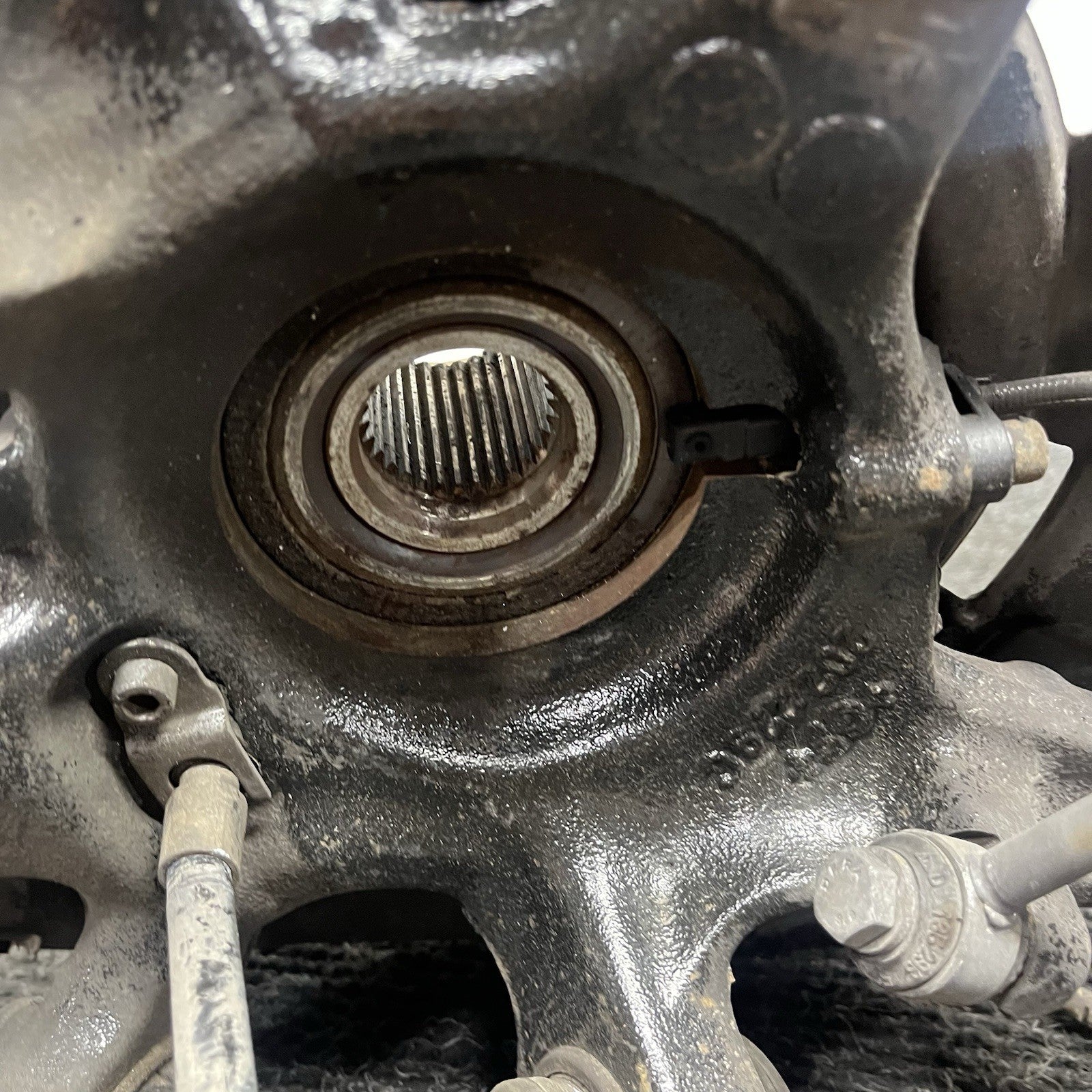 ☑️ 2008-2011 BMW E92 E93 E90 M3 REAR RIGHT SPINDLE KNUCKLE WHEEL HUB BEARING