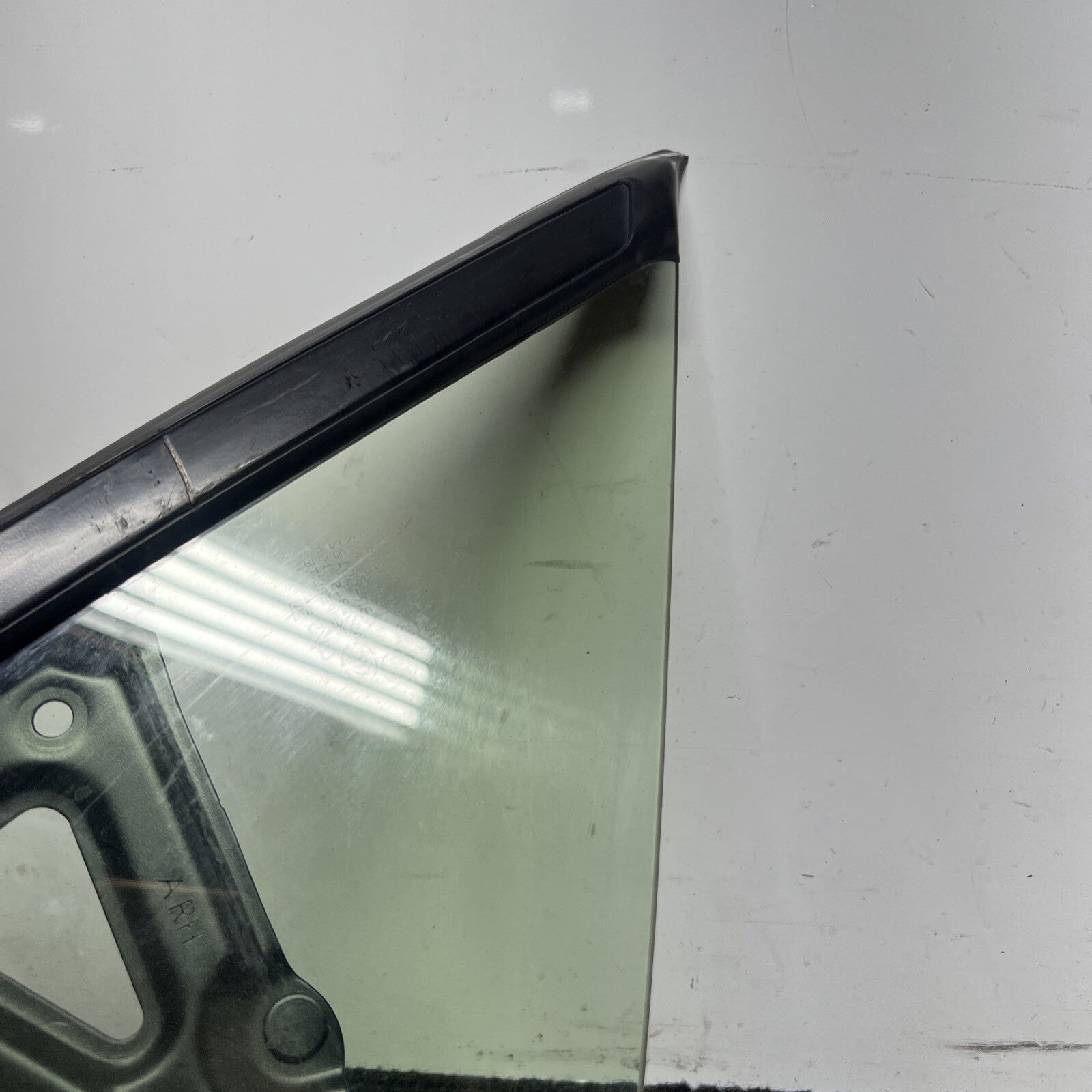 ☑️ 2013-2019 FRS 86 BRZ FRONT RIGHT PASS SIDE DOOR WINDOW CORNER GLASS OEM
