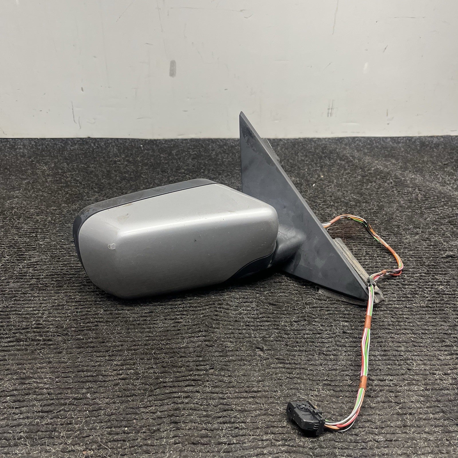 ☑️ 2001–2006 BMW 330i E46 Sedan Front Right Passenger Side Mirror OEM