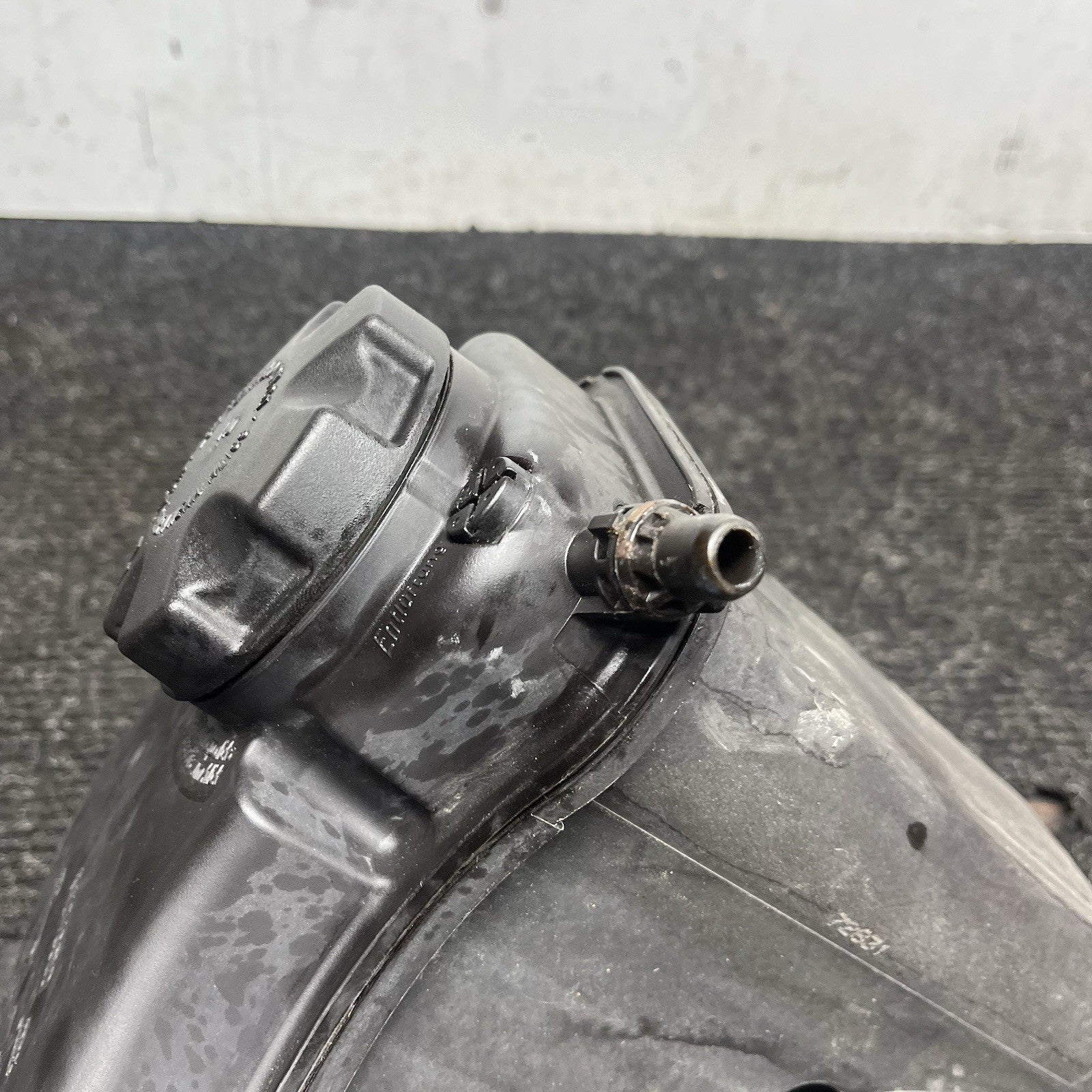☑️ 06-13 BMW E82 E88 E90 E92 E93 Radiator Expansion Tank Coolant Reservoir OEM
