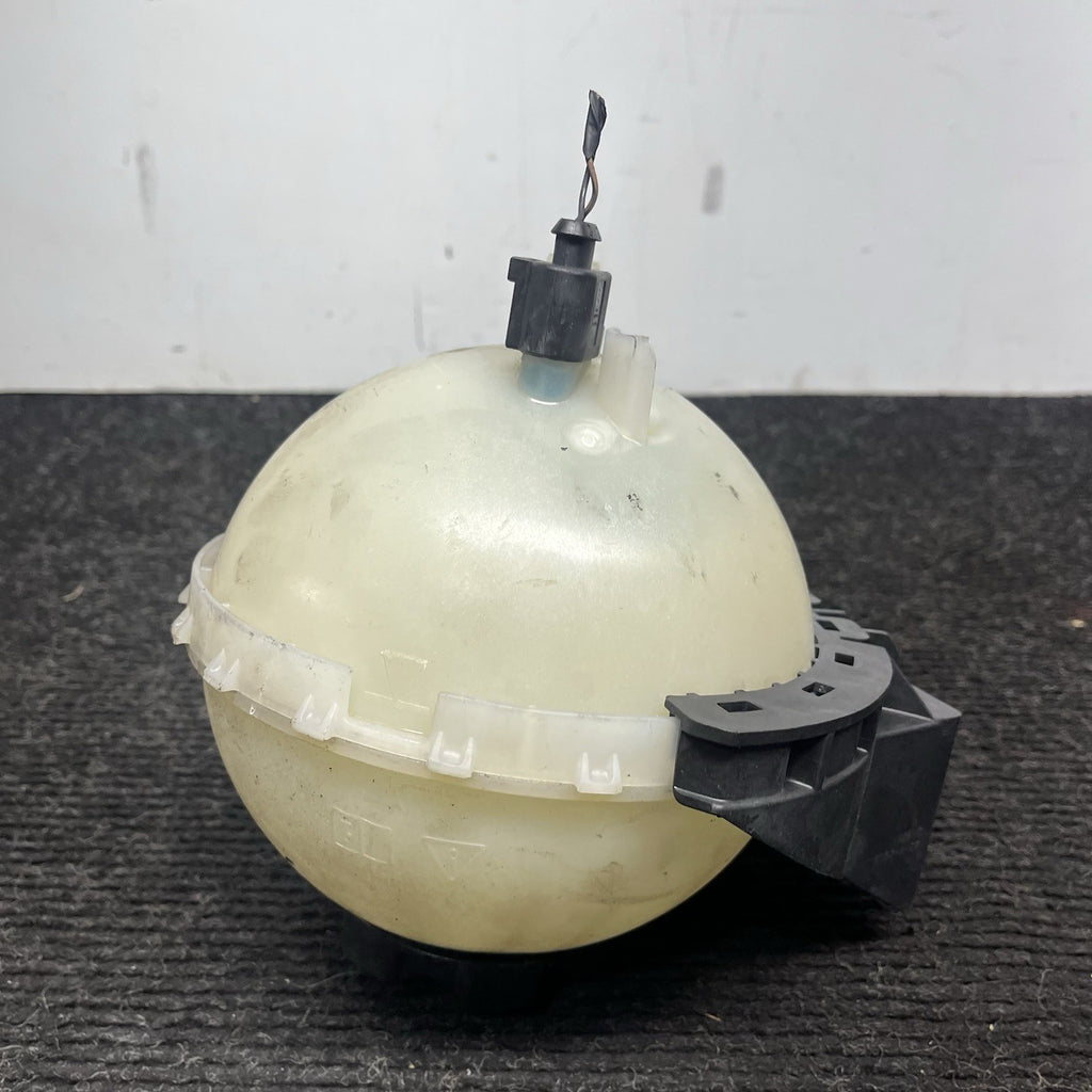☑️ 2012-2016 BMW 328xi F30 OEM 2.0 N20 Engine Coolant Reservoir Oveflow 7642159