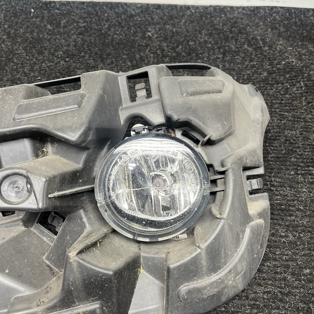 ☑️ 2011-2014 BMW X3 Front Driver Left Bumper Headlight Holder Mount Bracket OEM
