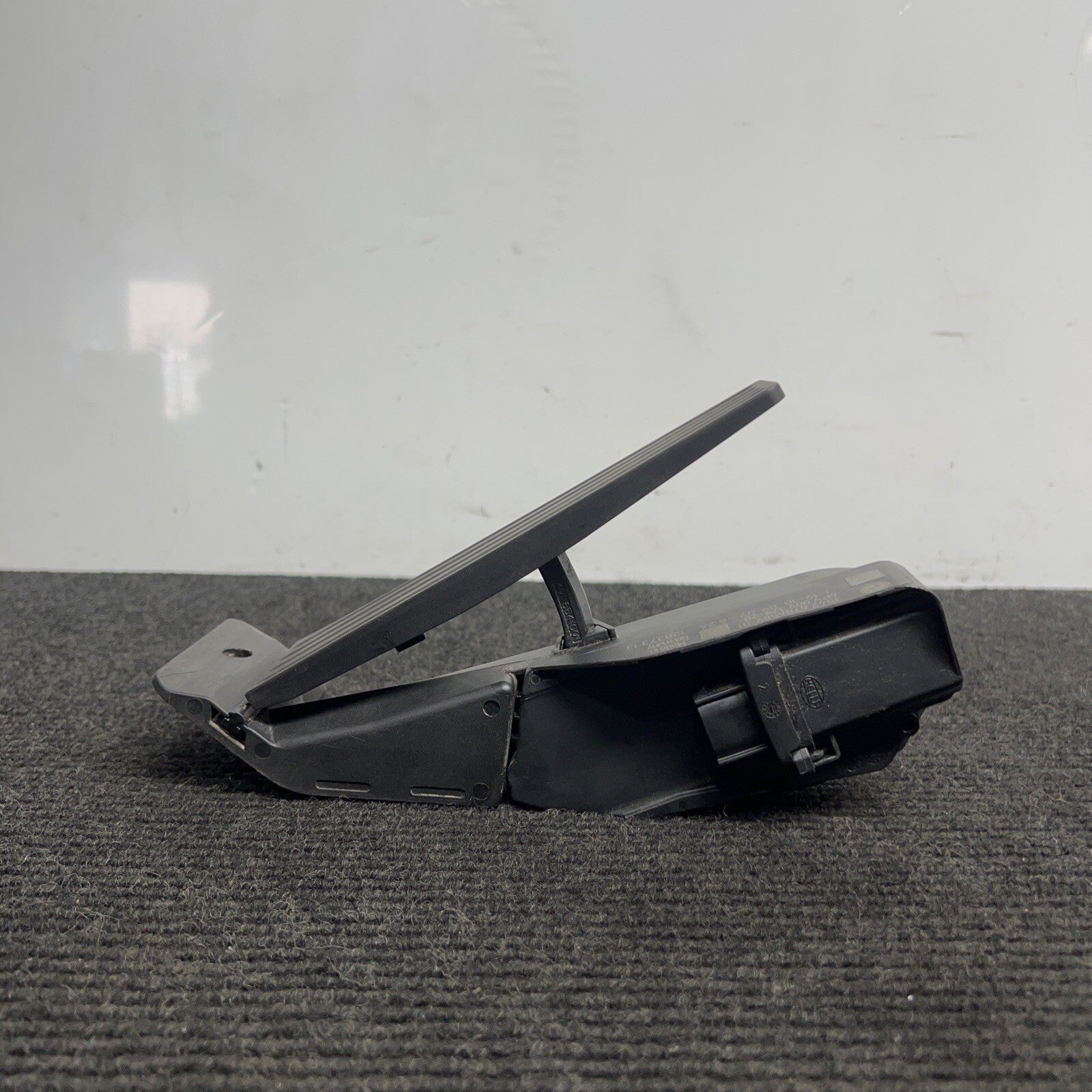 ☑️ Bmw E82 F88 128i 135i Gas Throttle Floor Pedal Lever Module Oem