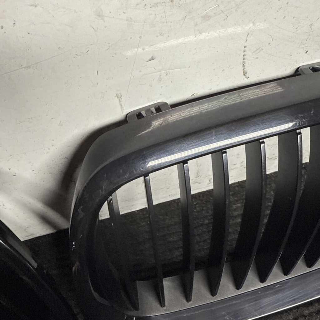 ☑️ 07-10 BMW E92 E93 328I 335I SET FRONT BUMPER LEFT & RIGHT KIDNEY GRILLE OEM