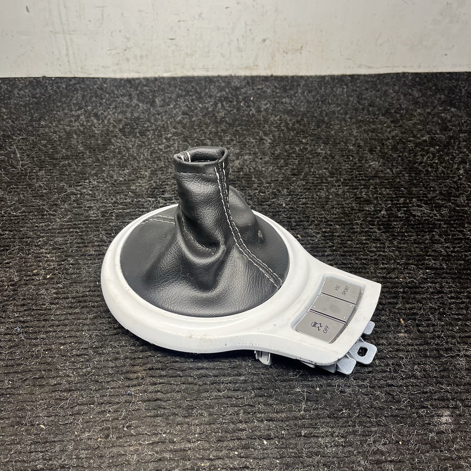 ☑️ 2013-2016 Scion FRS Subaru BRZ Shifter Boot Trim Bezel Manual Trans OEM