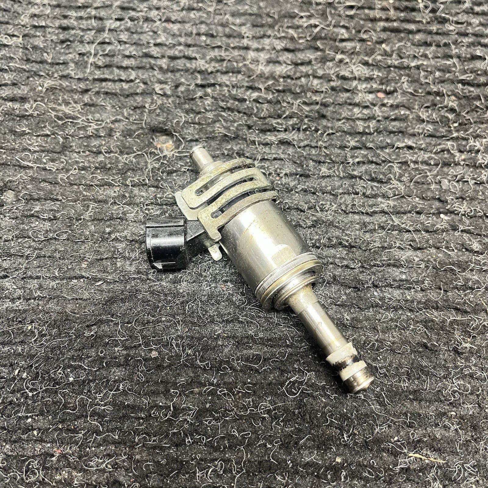 ☑️ 13-17 Scion FR-S Subaru BRZ 2.0L FA20 HIGH PRESSURE FUEL INJECTOR Genuine