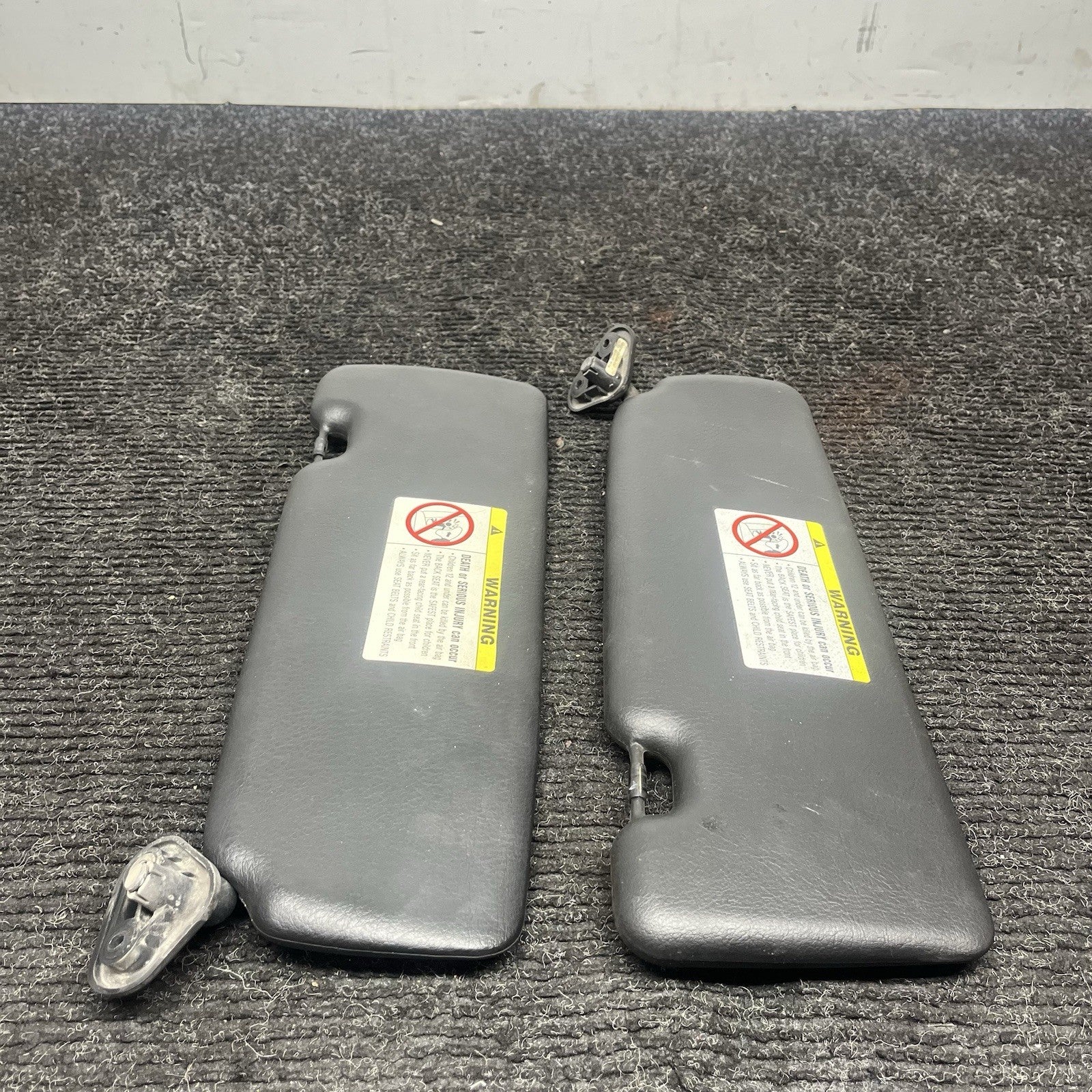 ☑️ 2003 BMW E46 330ci CONVERTIBLE LEFT & RIGHT SUN VISORS SET PAIR BLACK OEM