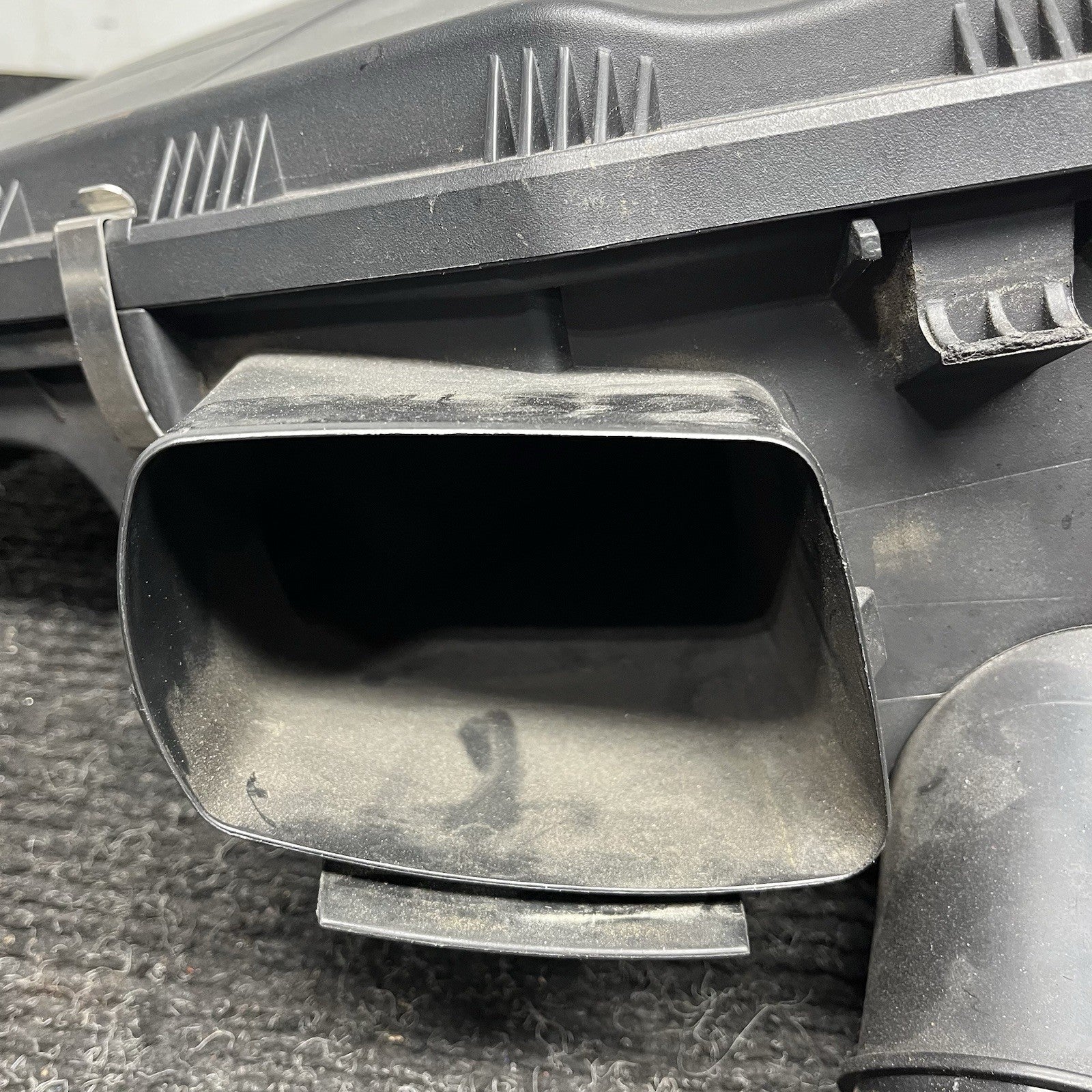 ☑️ 07-13 OEM BMW E82 E88 E90 E92 E93 335 N54 AirBox Air Box Filter Housing