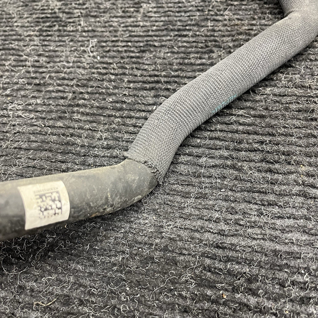 ☑️ 2017-2020 BMW 430I F36 ENGINE RADIATOR LOWER COOLANT HOSE OEM 17128634285