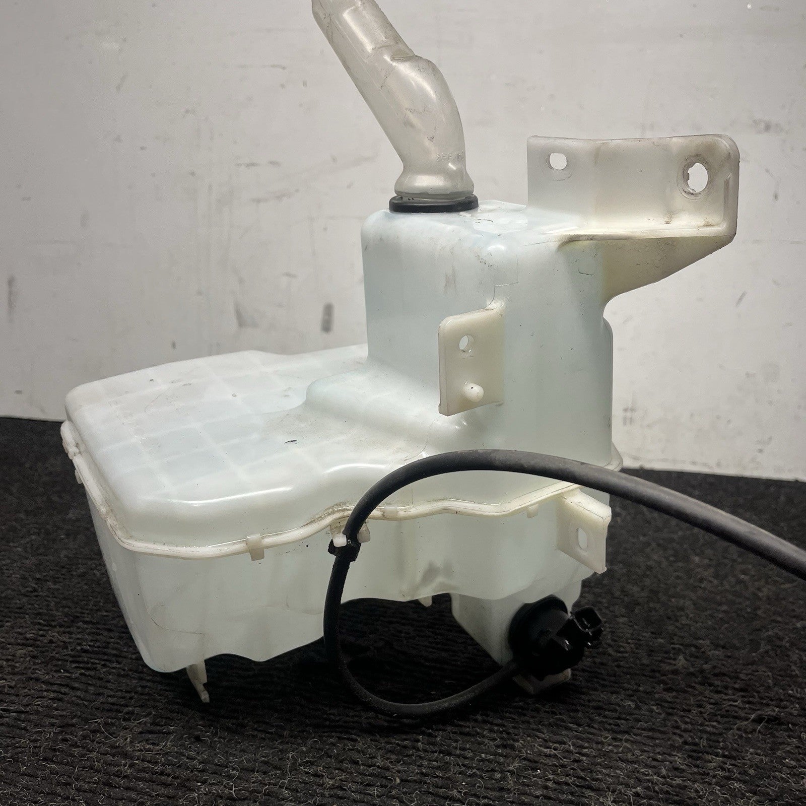 ☑️ 2013-2020 SUBARU BRZ SCION FRS WINDSHIELD WASHER FLUID RESERVOIR TANK OEM