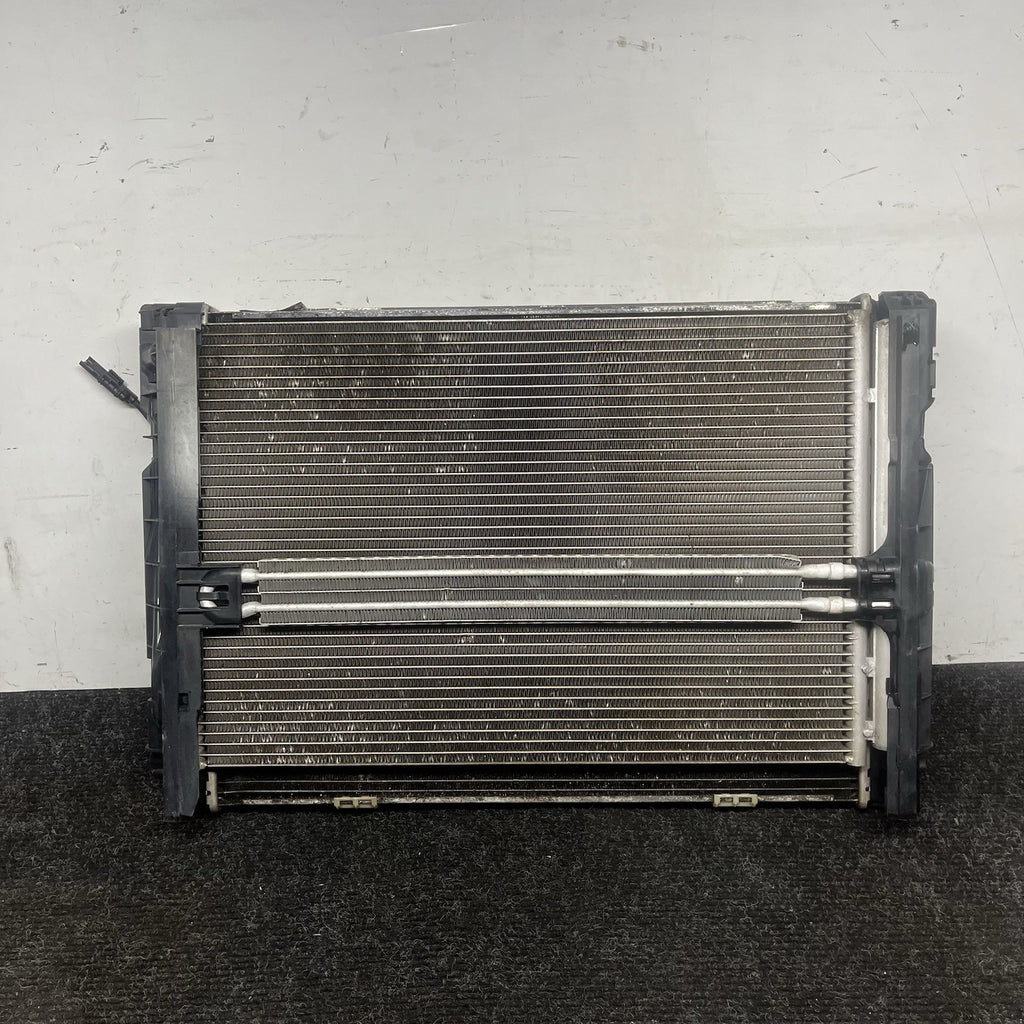 ☑️BMW E93 E92 E90 E82 328I N51 Engine Radiator Ac Condenser Assembly OEM