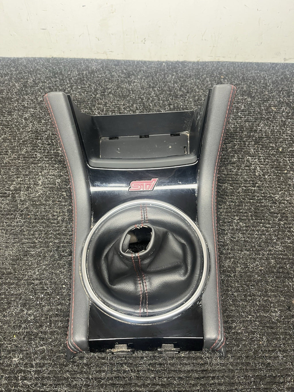☑️ 18-21 SUBARU WRX STI CENTER CONSOLE SHIFT BOOT SURROUND BEZEL PANEL TRIM OEM