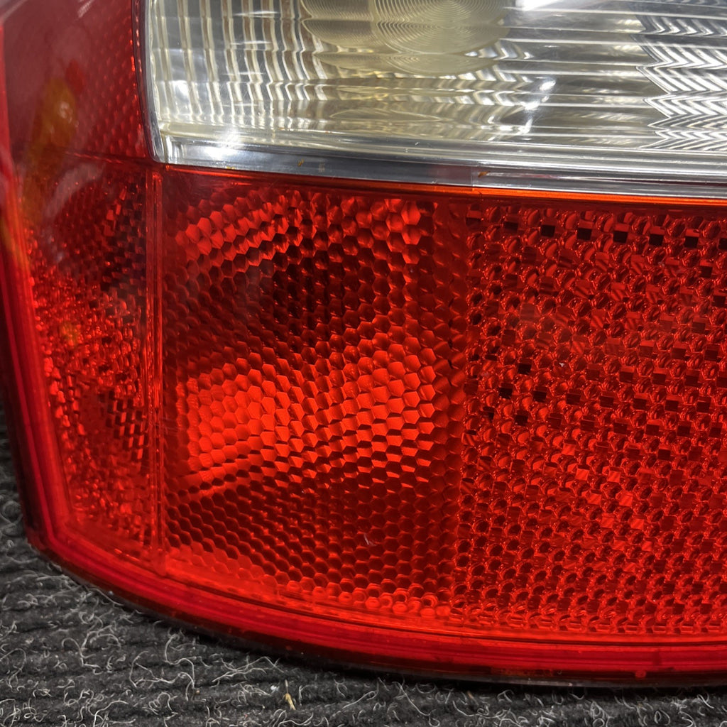 ☑️ 2002-2005 Audi A4 S4 Sedan 4 Door Left Driver Side LH Tail Light OEM