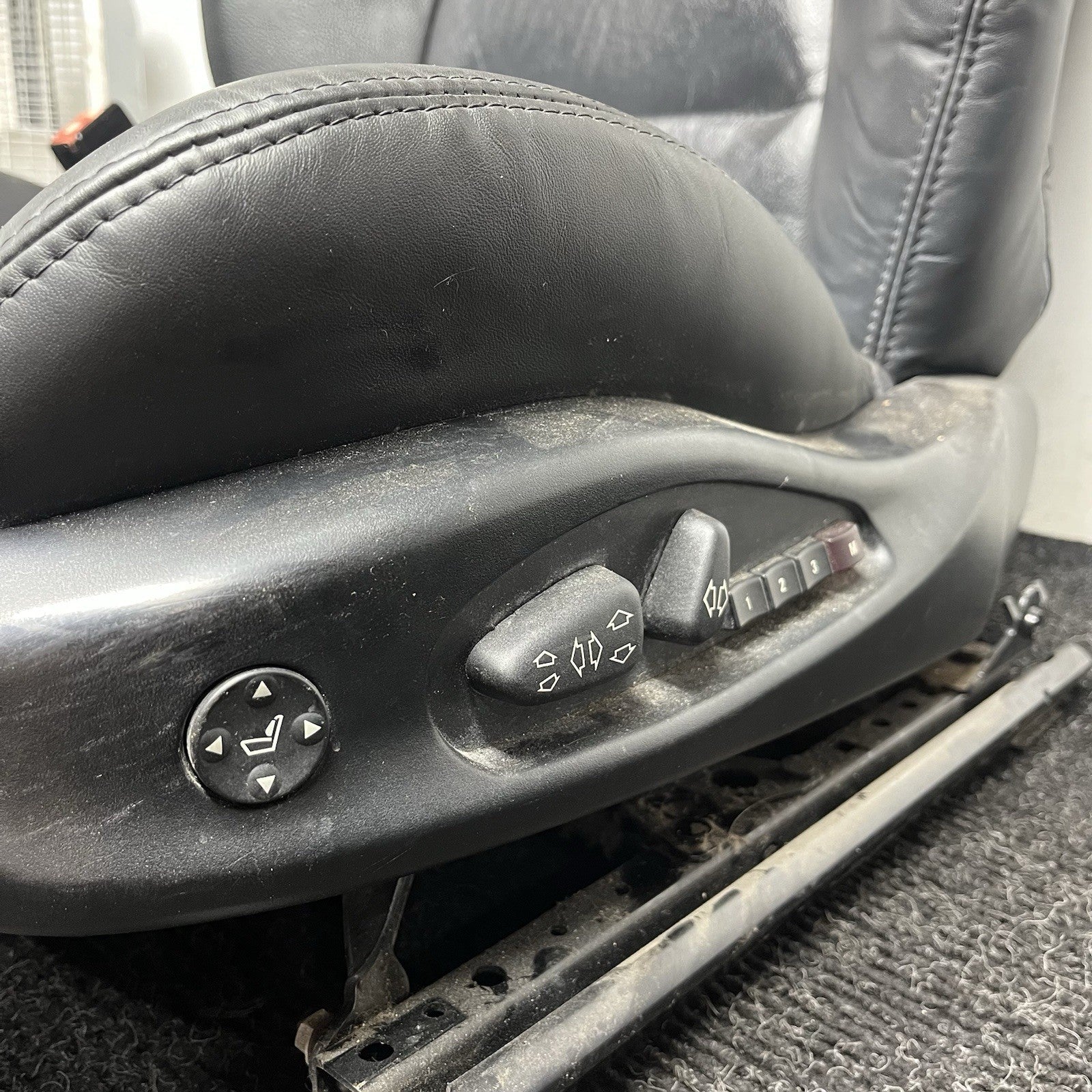 ☑️ OEM BMW E46 325CI 330CI Sedan Front Driver Left Seat Black
