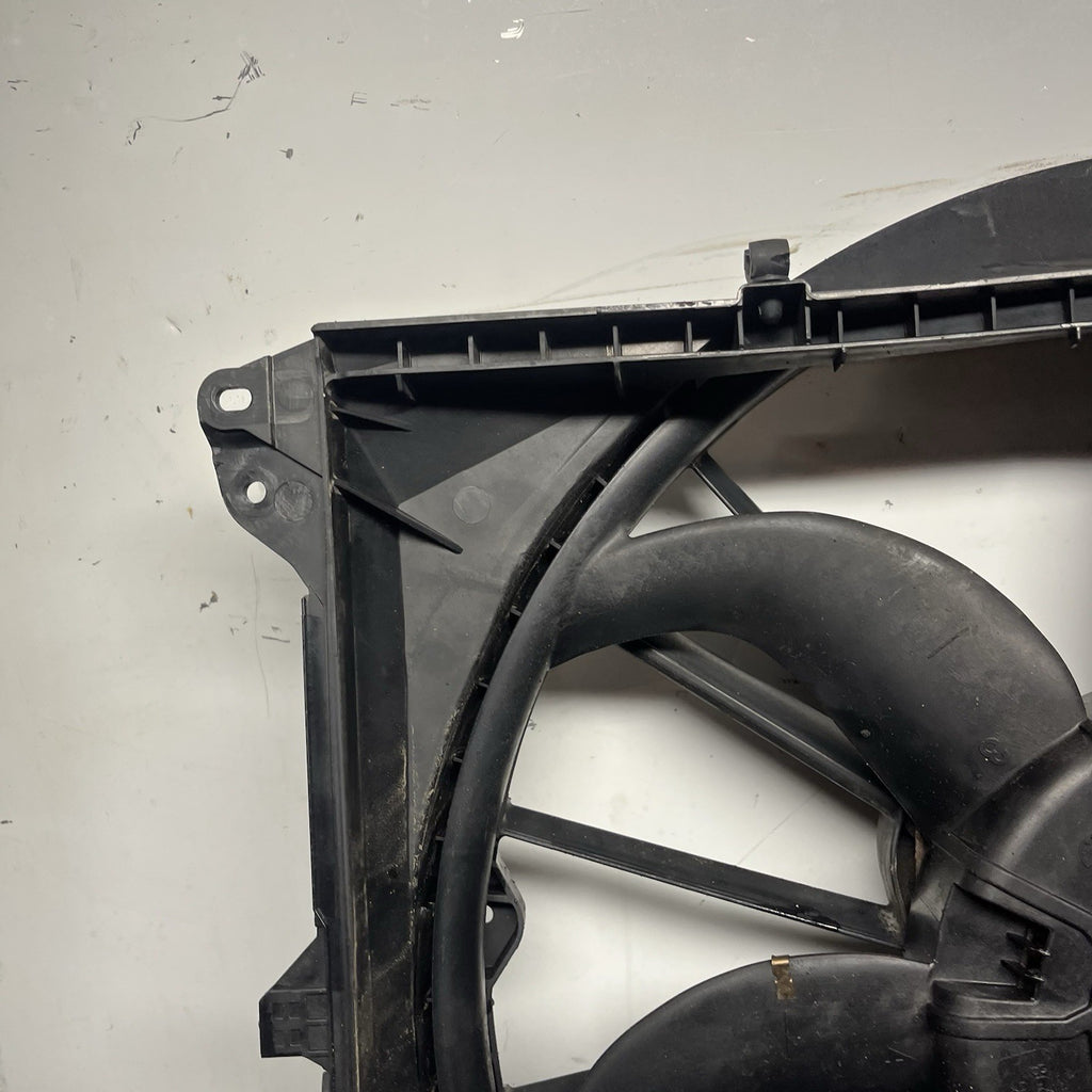 ☑️ 07-13 OEM BMW E88 E90 E92 N54 N55 Engine Radiator Cooling Auxiliary Fan 600W