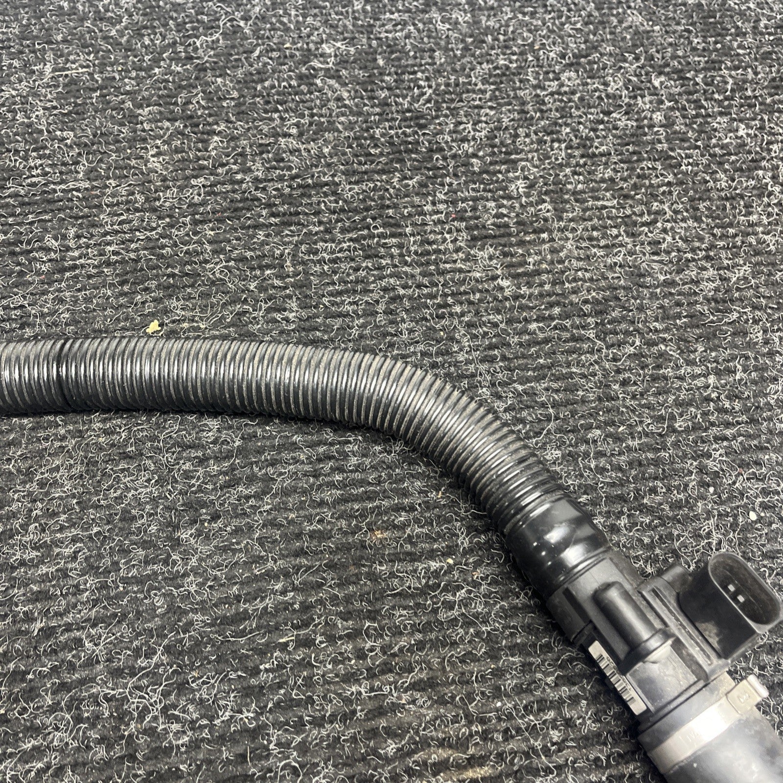 ☑️ 08-13 OEM BMW E90 E92 E93 M3 S65 Secondary Air Pump Suction Hose w/ Sensor