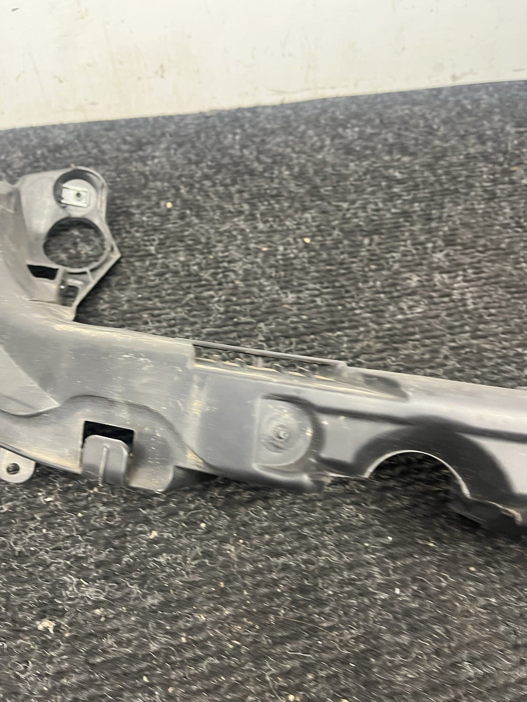 ☑️08-13 BMW E90 E92 E93 M3 OEM Passenger RightHeadlight Bracket Carrier Mount RH