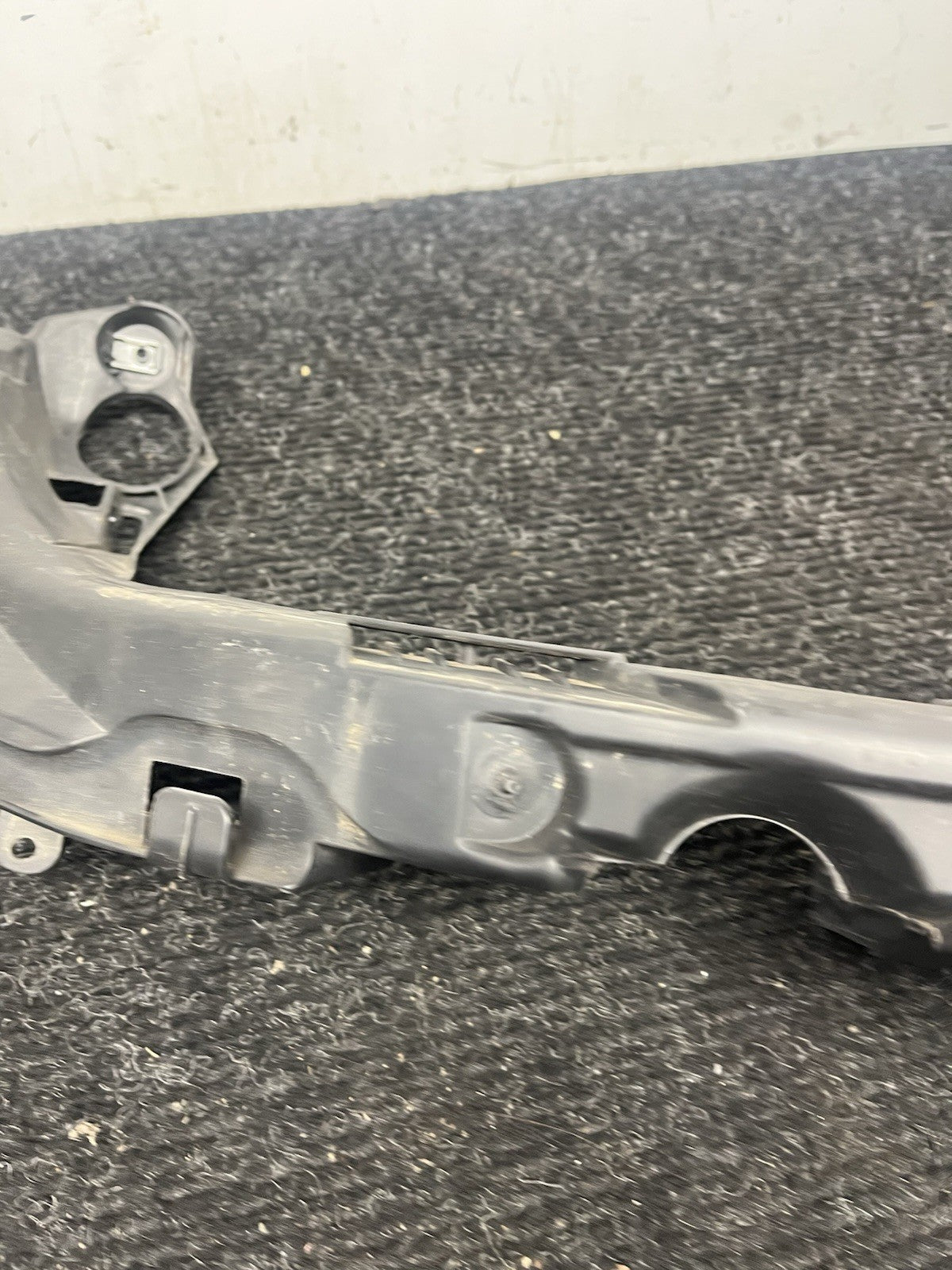 ☑️08-13 BMW E90 E92 E93 M3 OEM Passenger RightHeadlight Bracket Carrier Mount RH