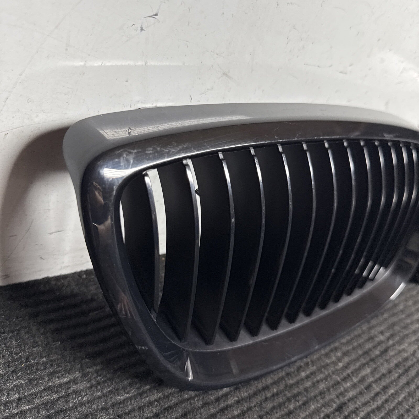 ☑️ 07-10 BMW E92 E93 328I 335I SET FRONT BUMPER LEFT & RIGHT KIDNEY GRILLE OEM