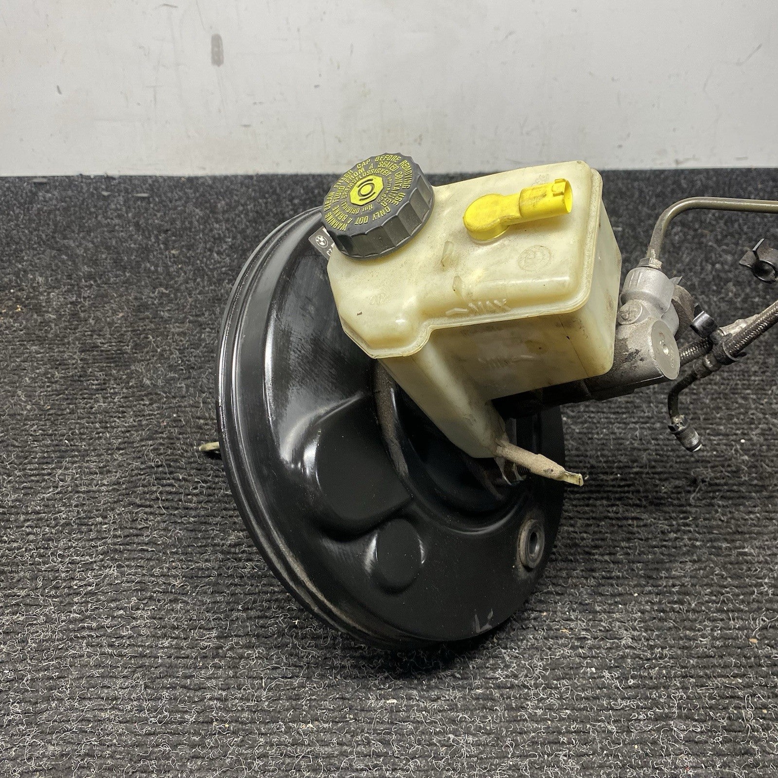 ☑️ 03-08 BMW Z4 E85 E86 Brake Booster Master Cylinder Reservoir OEM 6756800