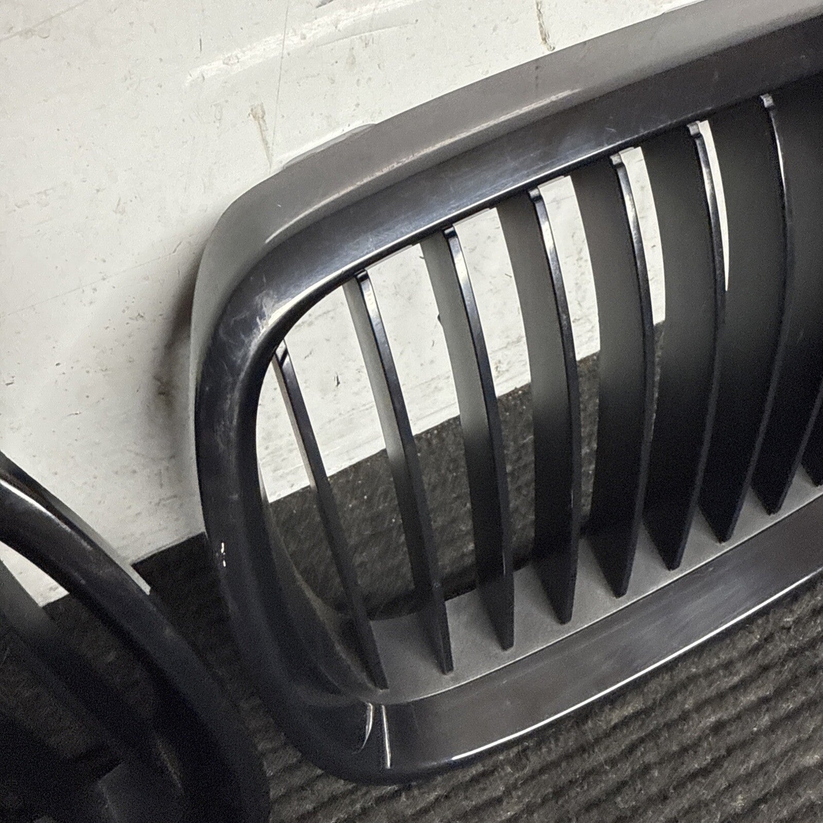 ☑️ 07-10 BMW E92 E93 328I 335I SET FRONT BUMPER LEFT & RIGHT KIDNEY GRILLE OEM