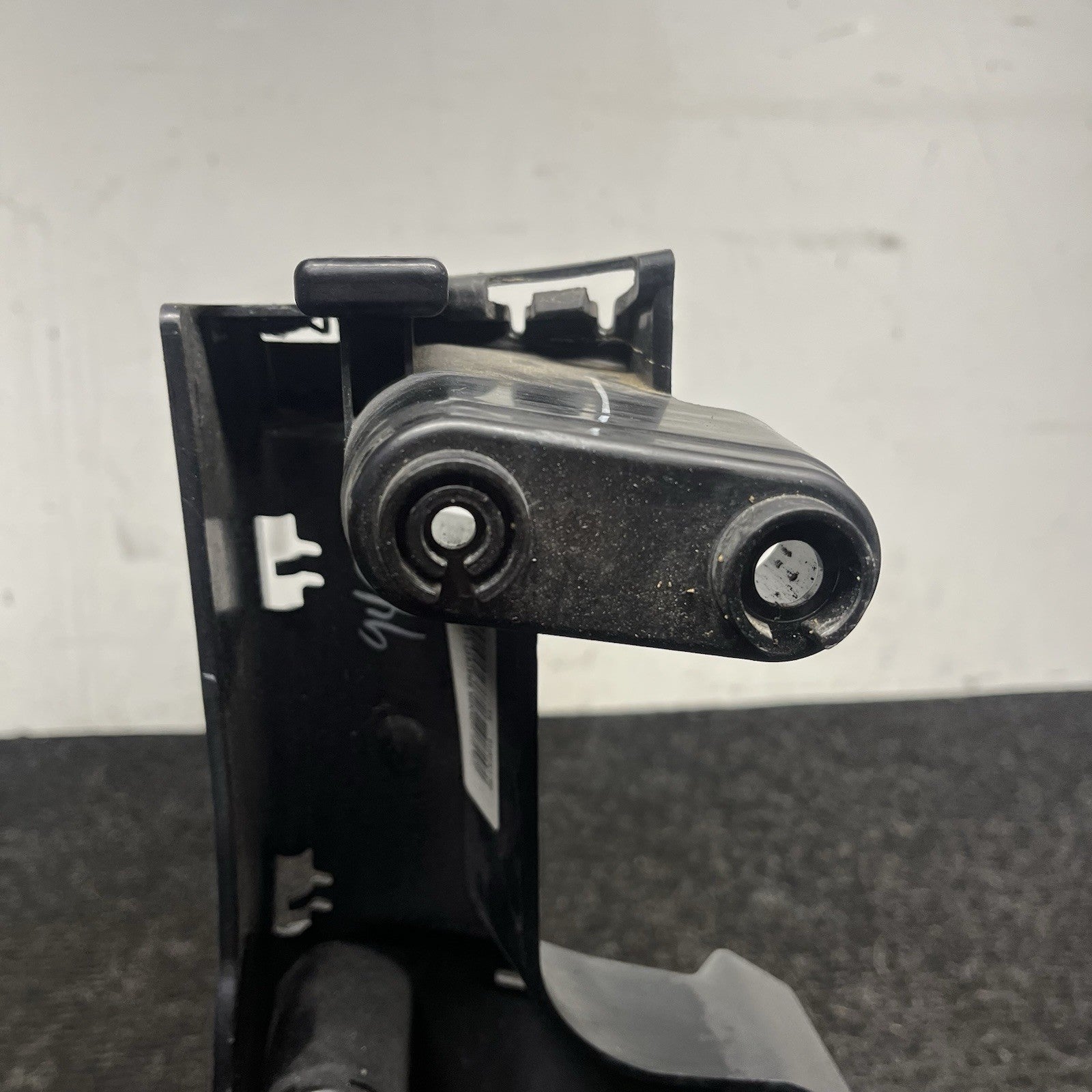 ☑️ REAR LEFT INNER BUMPER MOUNT SUPPORT BRACKET OEM 2014-2018 BMW X5 F15