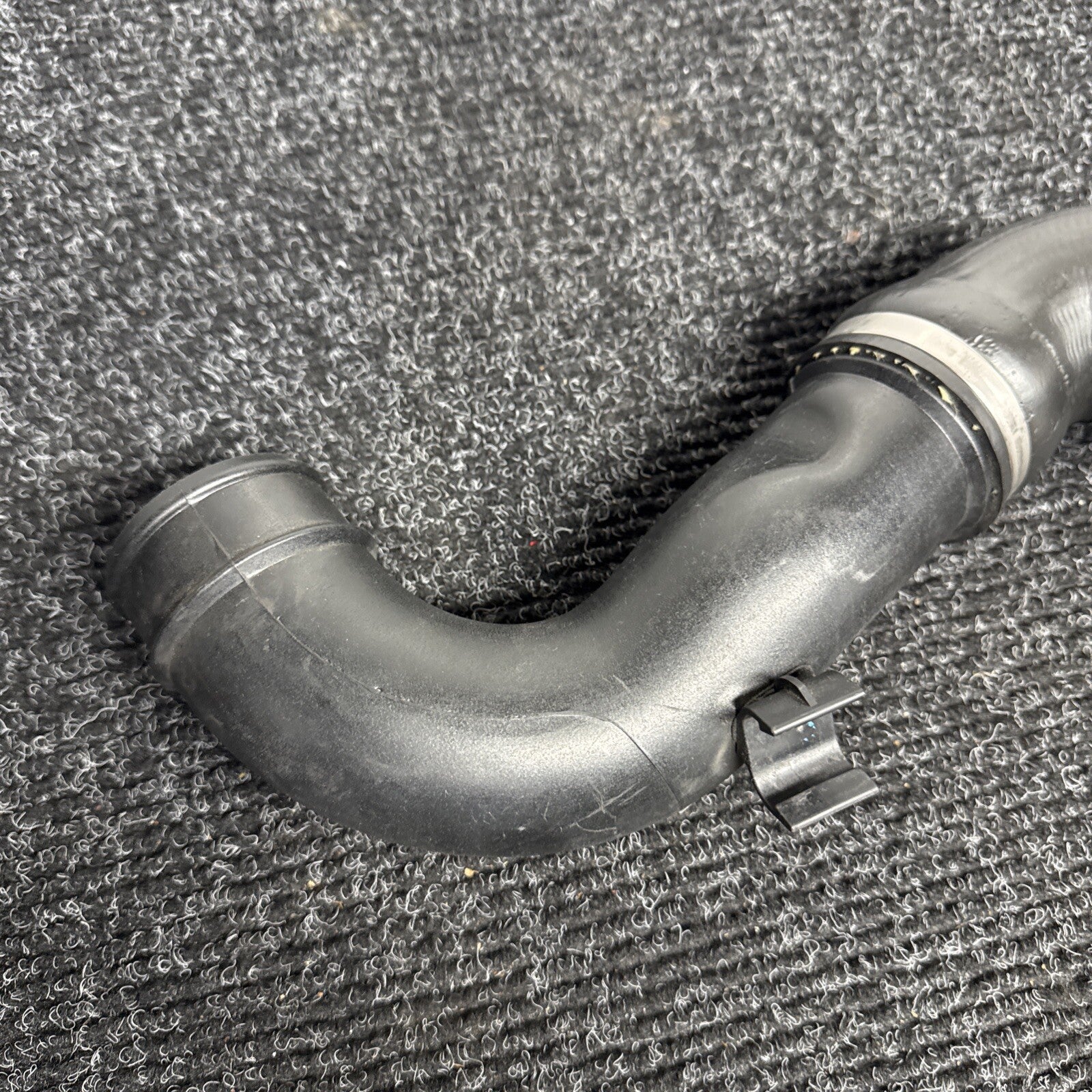 ☑️ 07-13 Bmw E90 135 335 Left Side Intercooler Charge Pipe Intake Pipe Tube Oem