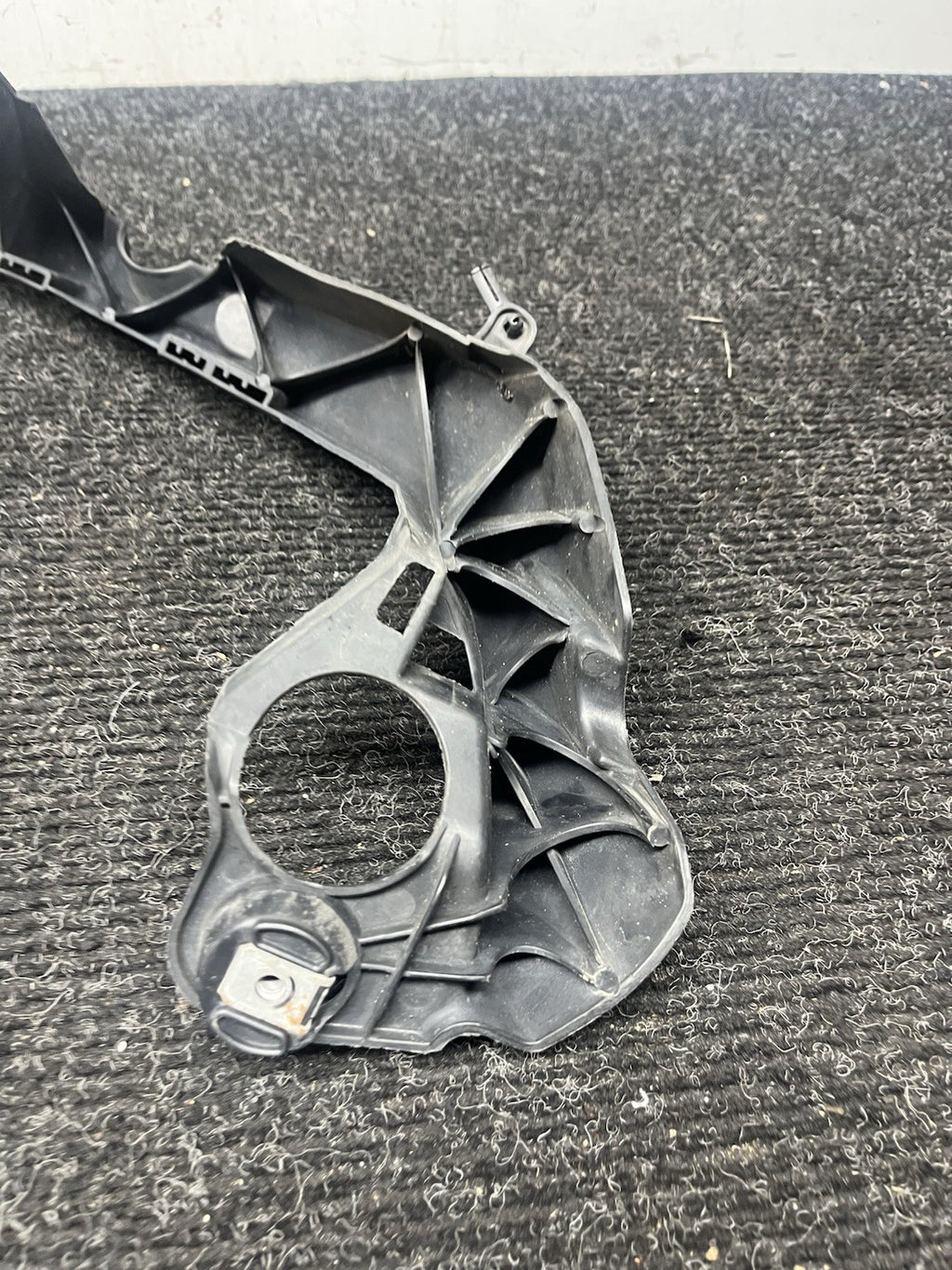 ☑️ 08-13 BMW E90 E92 E93 M3 OEM Drivers Left Headlight Bracket Carrier Mount LH