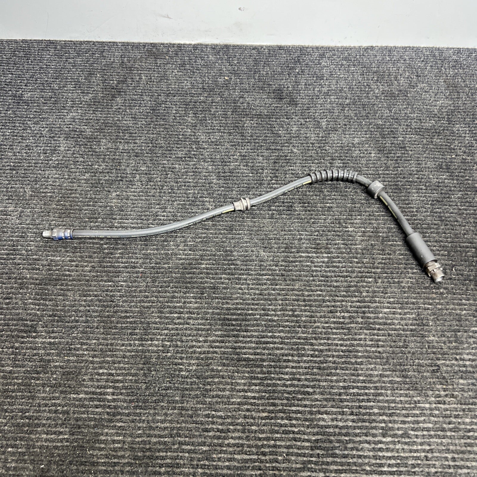 ☑️2013-2015 BMW 335I - Front Brake HOSE / LINE