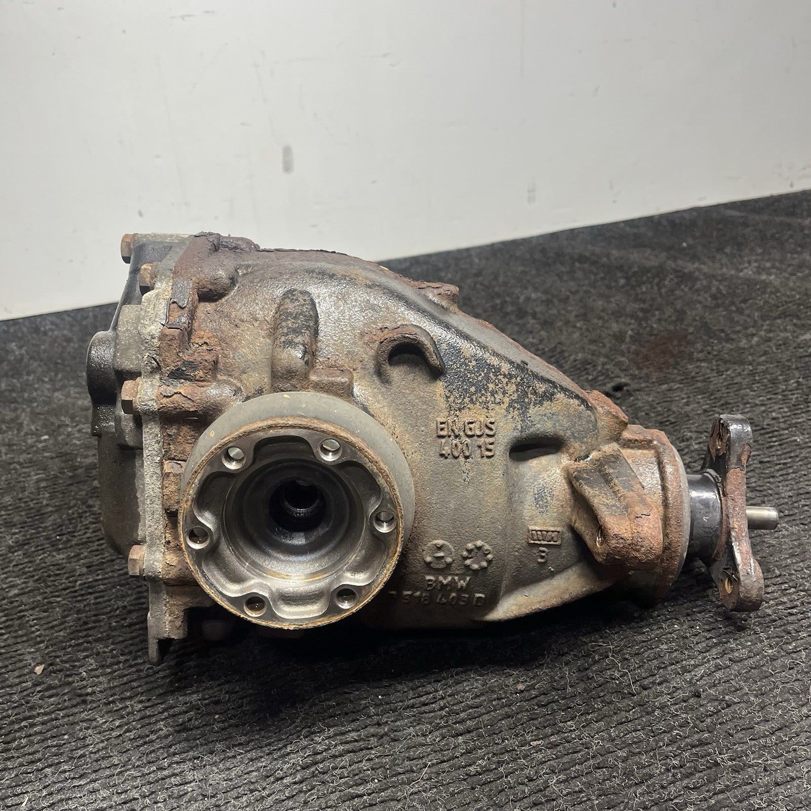 ☑️ 06-13 OEM BMW E90 E92 328 AWD N52 AT Rear Differential Axle Carrier 3.91