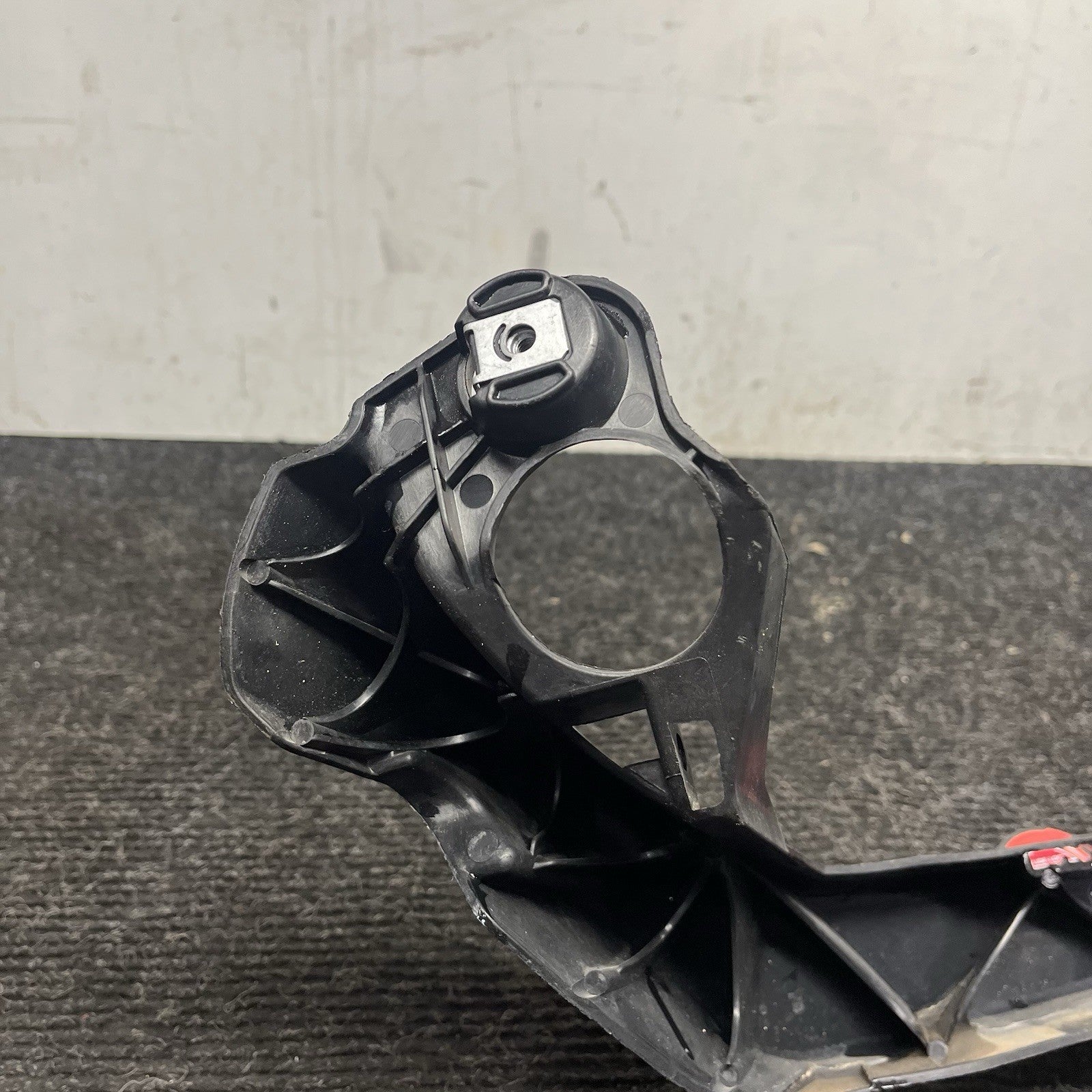 ☑️07-10 OEM BMW E92 E93 328 335 Left Driver Side Headlight Bracket Carrier Mount