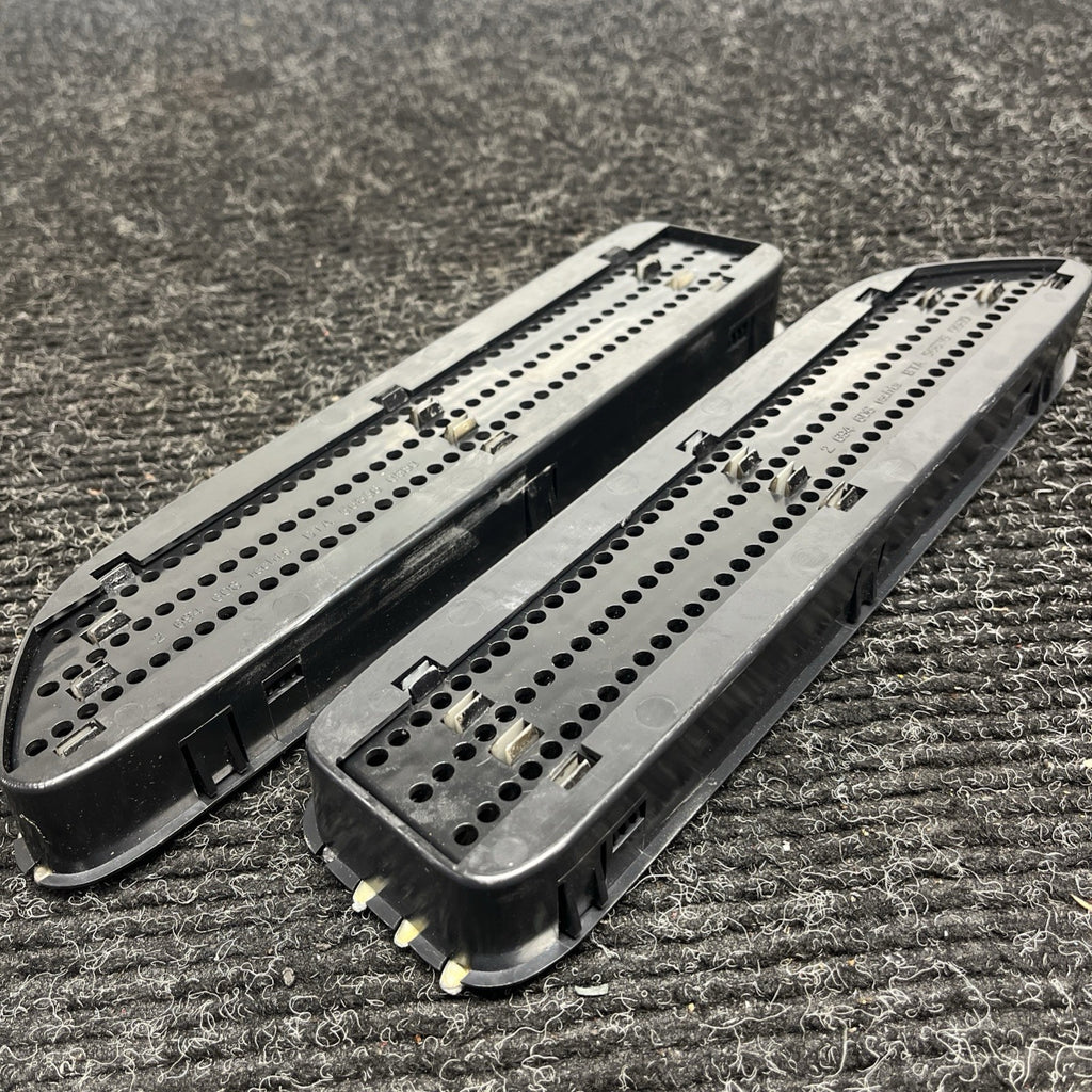 ☑️ 01-06 BMW E46 M3 Right & Left Set Fender Molding Grill Vent Trim Set