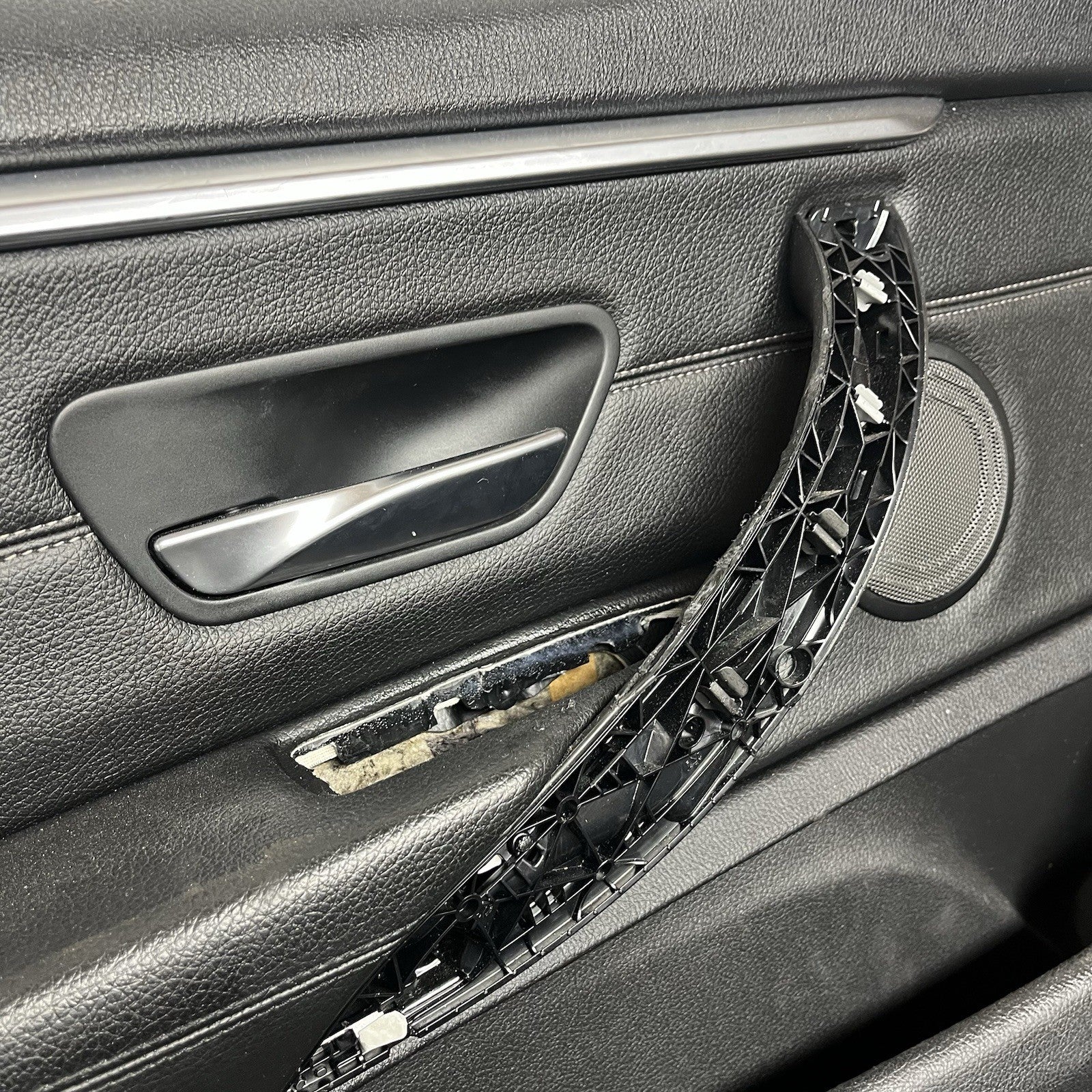 ☑️ 15-20 OEM BMW F36 428 430 Front Driver Side Door Card Panel Sensatec Black