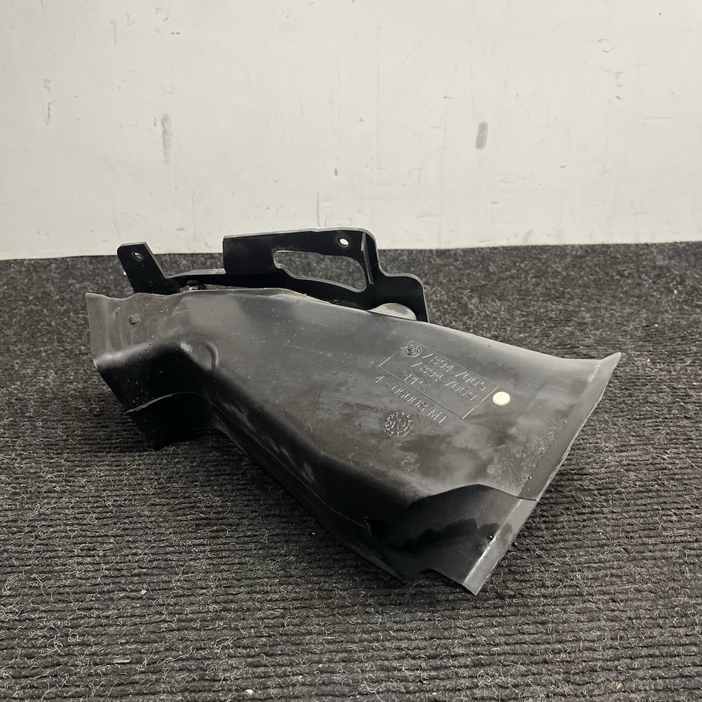 ☑️01-06 OEM BMW E46 325Ci 330Ci Coupe Convertible Right Passenger Air Brake Duct