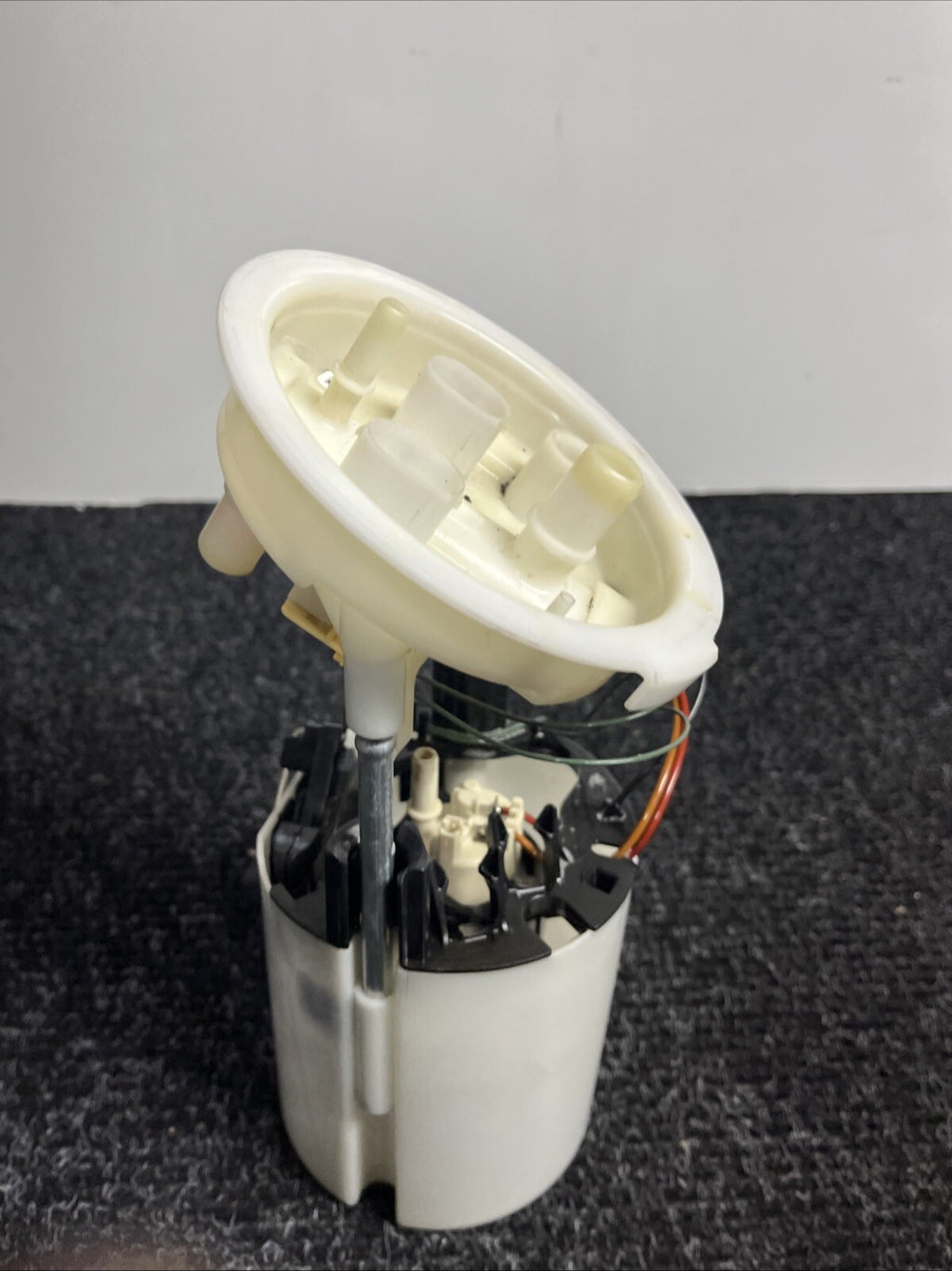 ☑️ 06-13 BMW E82 E88 E90 E91 E92 E93 128I 135I 328I 335I Fuel Pump Sending OEM