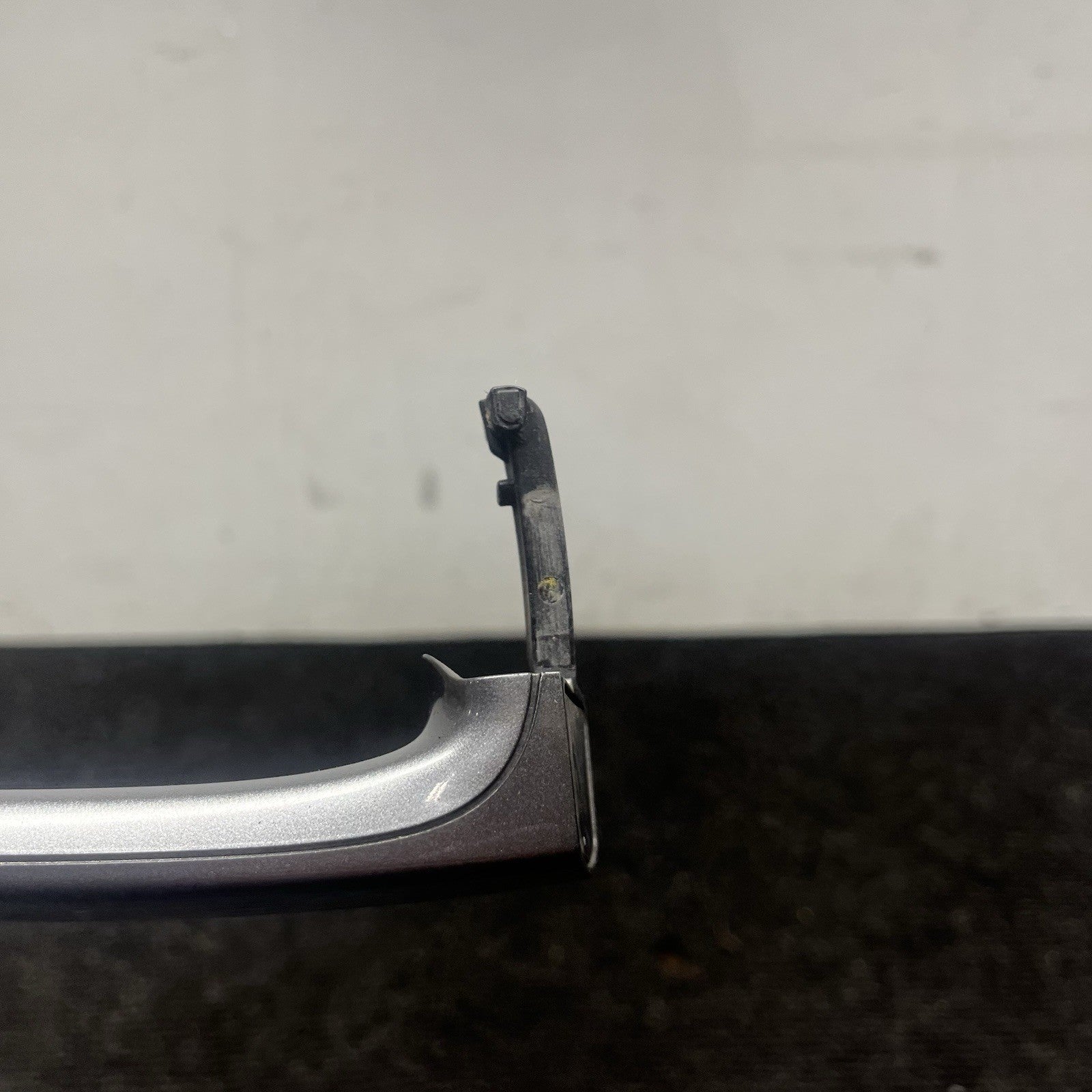 ☑️ 07-13 OEM BMW E93 M3 335 Right Passenger Side COMFORT ACCESS Door Handle Gray