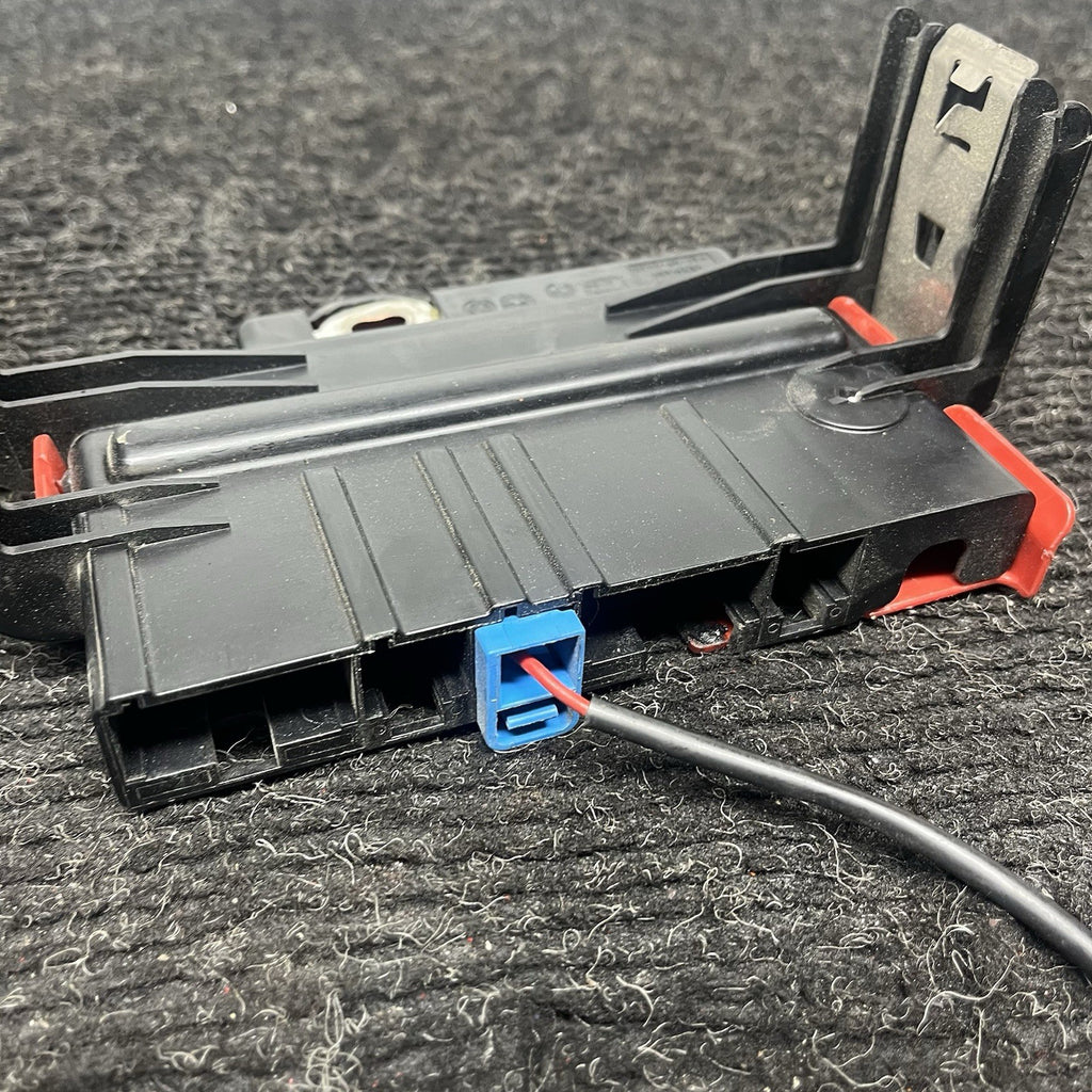 ☑️ 06-13 OEM BMW E92 E93 Battery Power Lead Junction Distribution Fuse Box