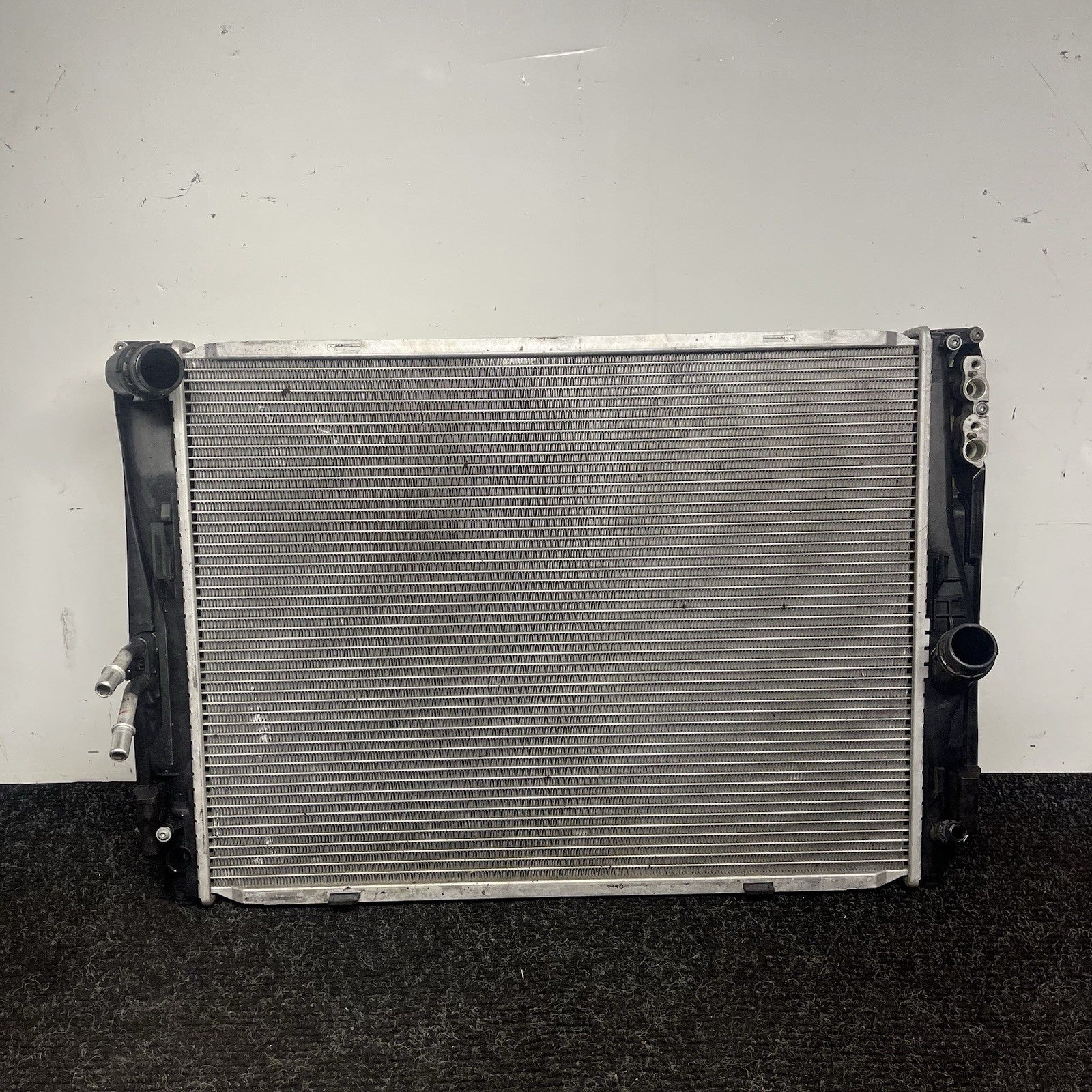 ☑️BMW E93 E92 E90 E82 328I N52 Engine Radiator Ac Condenser Assembly OEM