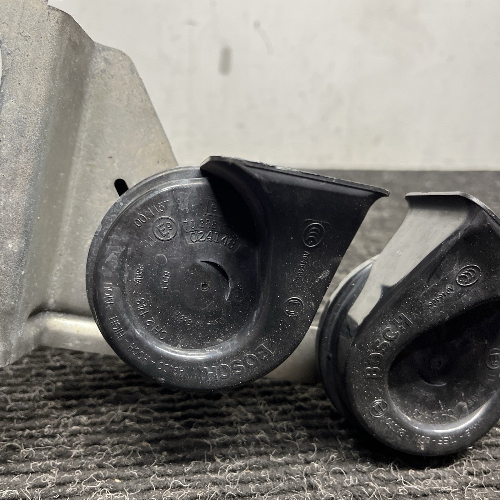 ☑️ BMW 2008-2013 E82 E88 HIGH AND LOW PITCH SIREN ALARM TONE HORN OEM