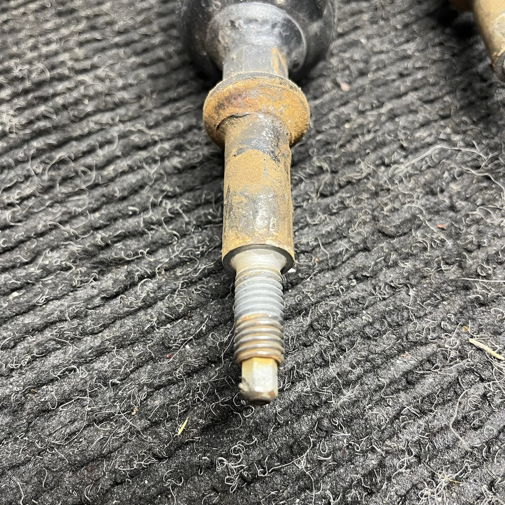 ☑️ BMW E82 E88 E90 E92 128i 135i 328i 328xi 335i Rear Shock Absorber Pair Sachs