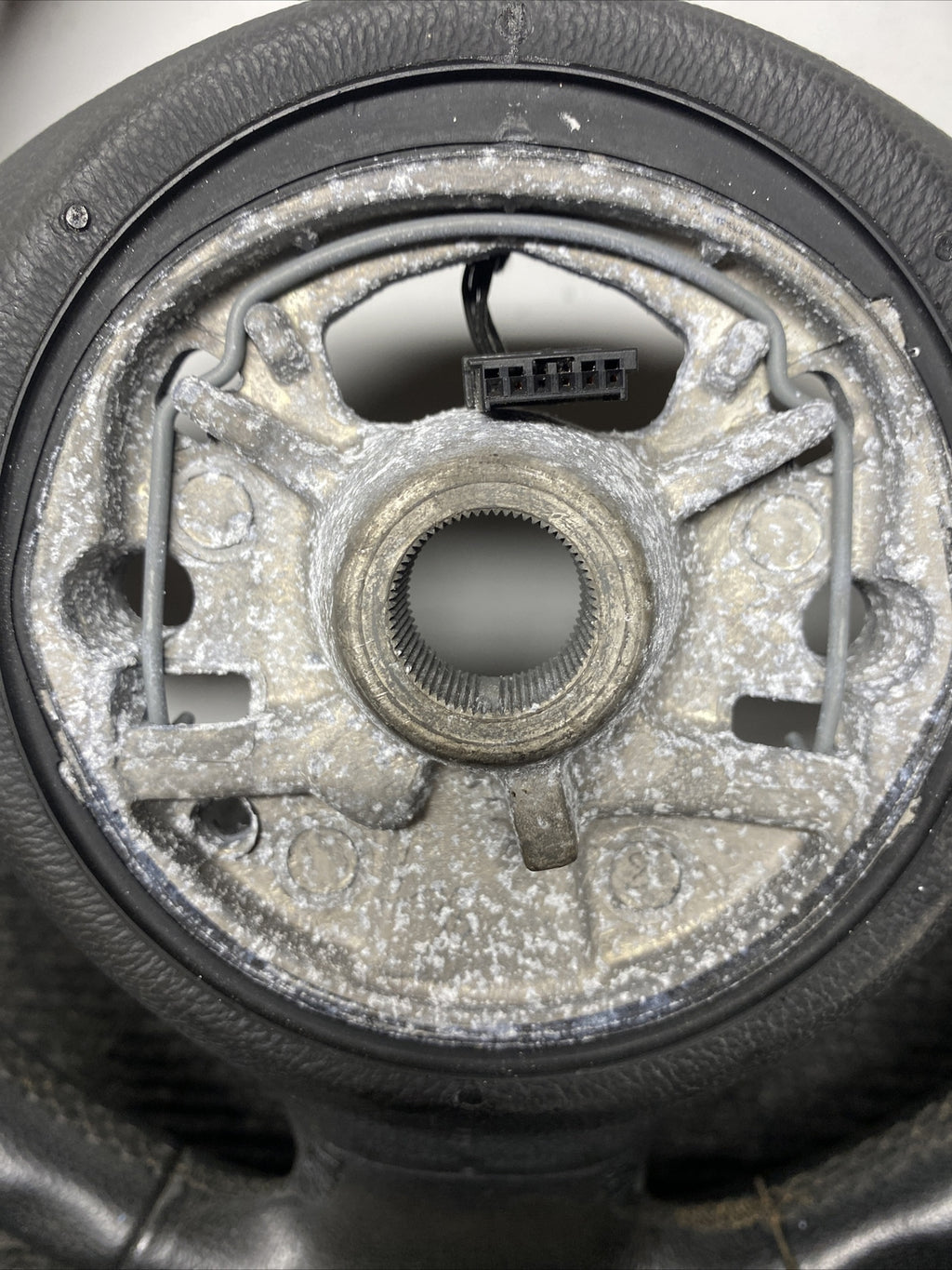 ☑️ 2011-2013 BMW 335d E90 Steering Wheel OEM