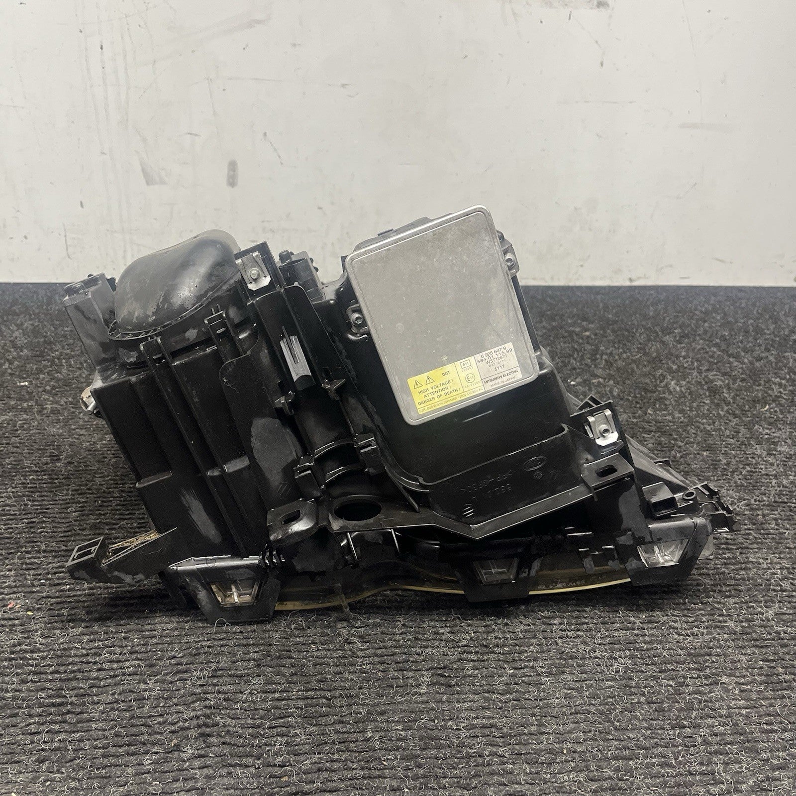 ☑️ BMW 325i 330i SEDAN 2002 2003 2004 2005 LH DRIVER XENON HID HEADLIGHT OEM