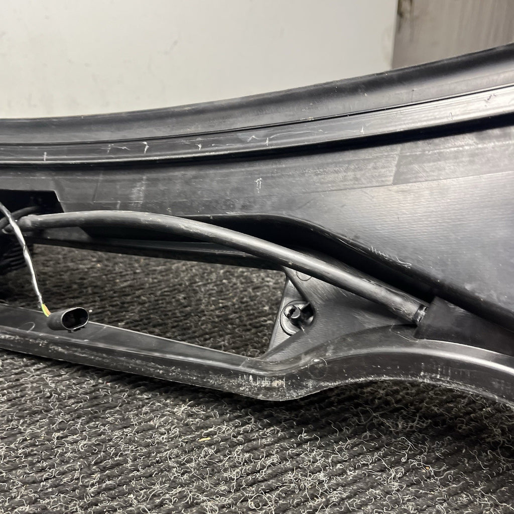 ☑️ 08-13 BMW E90 E92 E93 M3 OEM Front Windshield Wiper Cowl Panel Trim Cover OEM