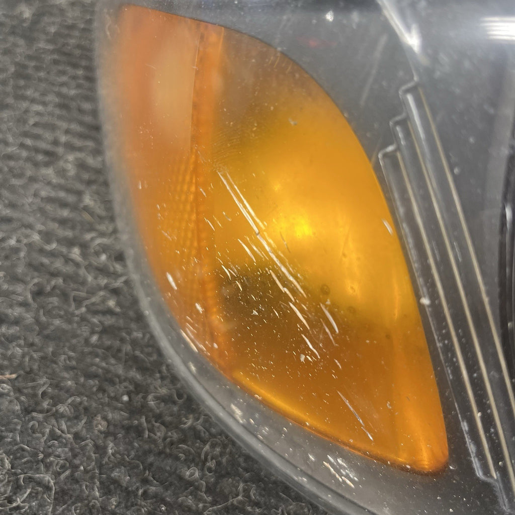☑️ 2002-05 BMW E46 330i 325i Sedan Passenger Indicator Turn Signal Lamp
